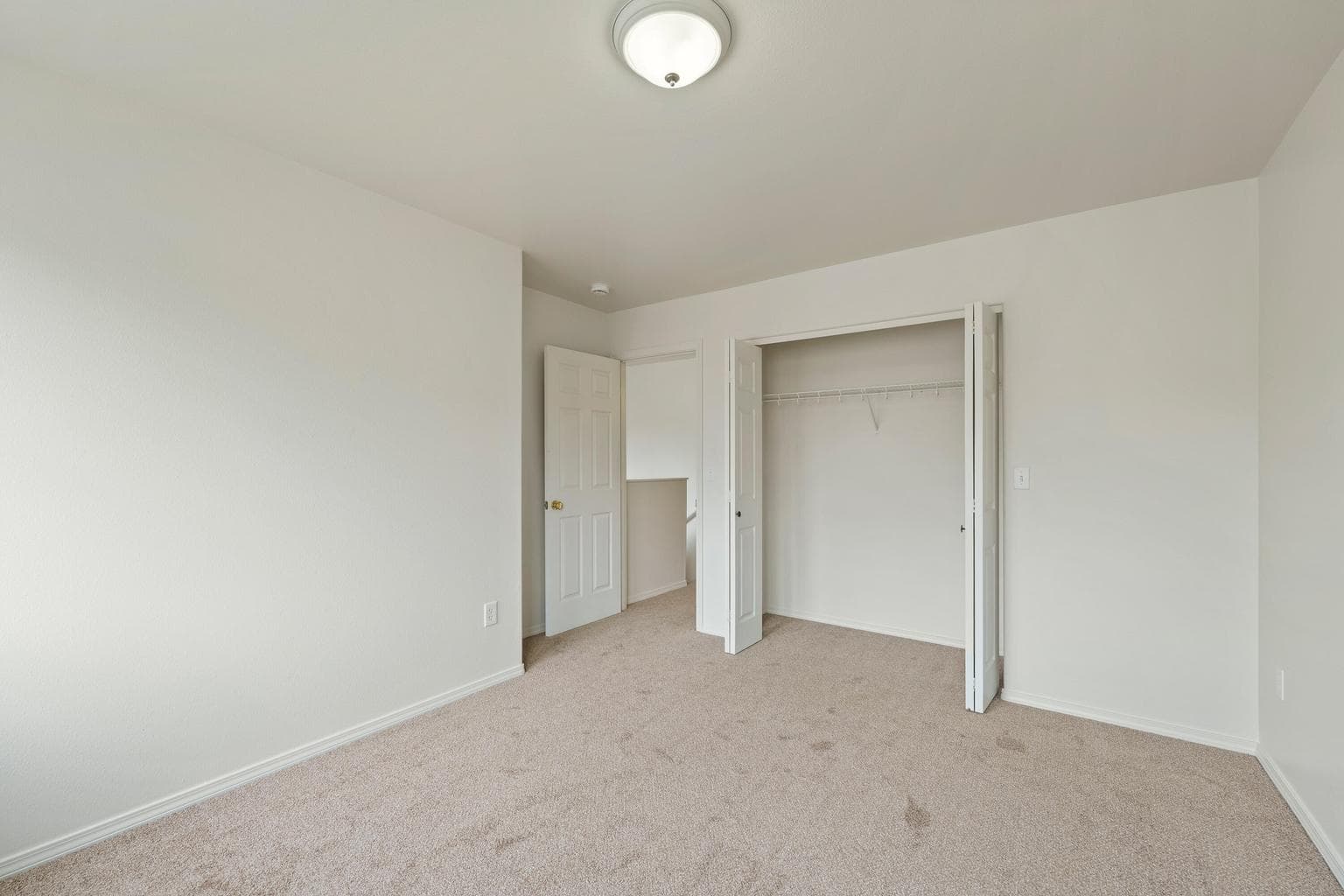 Photo of 2210 NE Holliday Avenue 19 of 25
