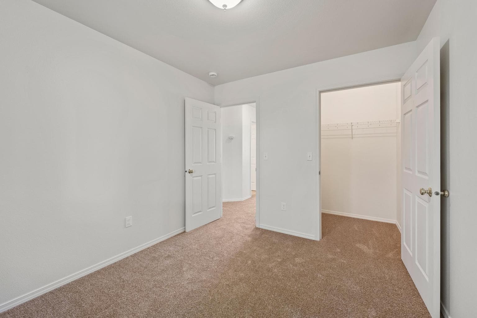 Photo of 2210 NE Holliday Avenue 21 of 25