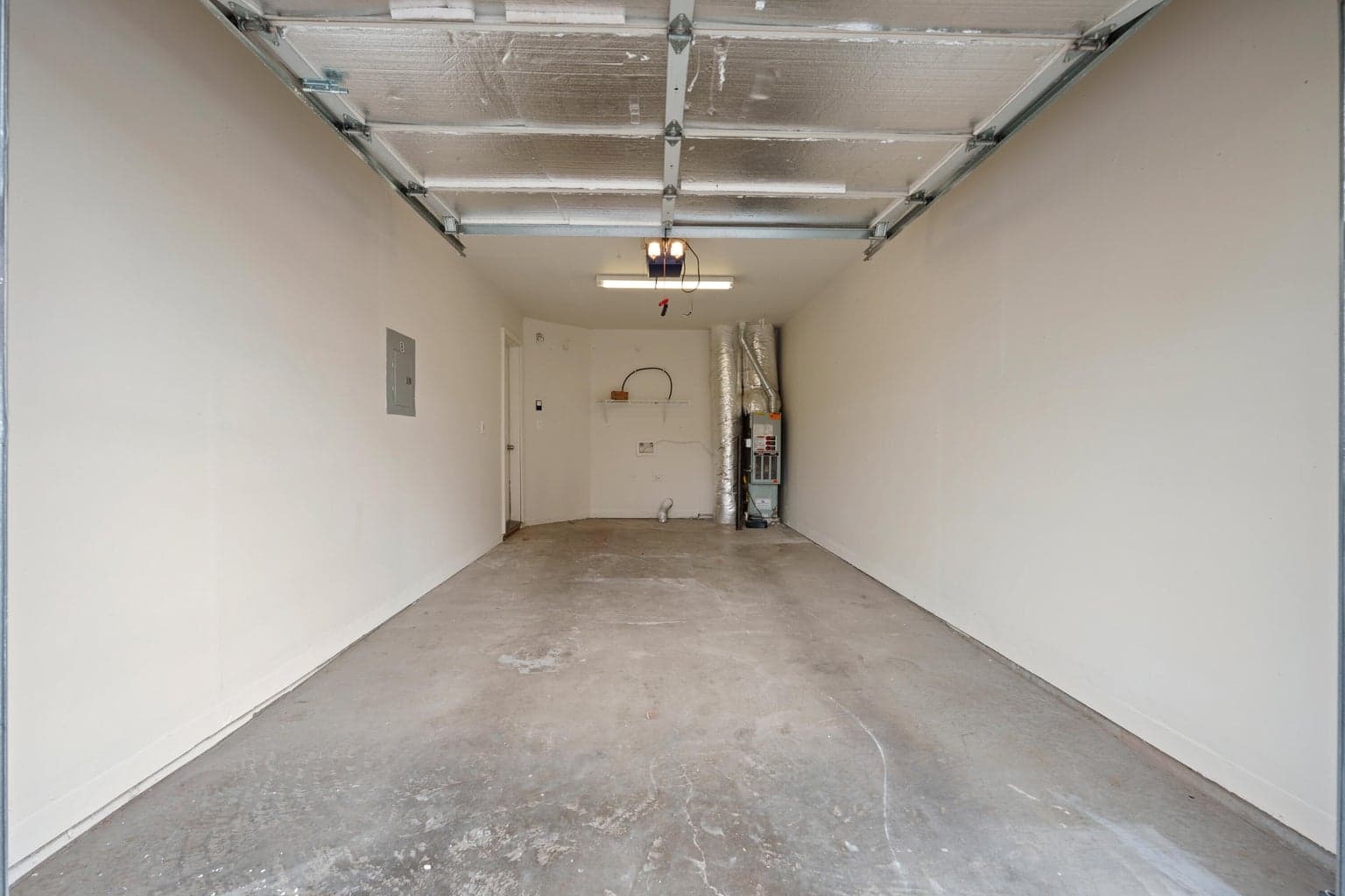 Photo of 2210 NE Holliday Avenue 25 of 25
