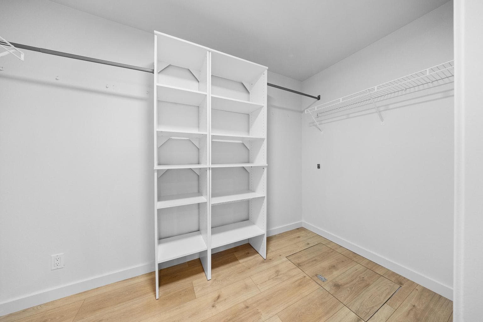 Photo of 61047 Honkers Lane 13 of 18