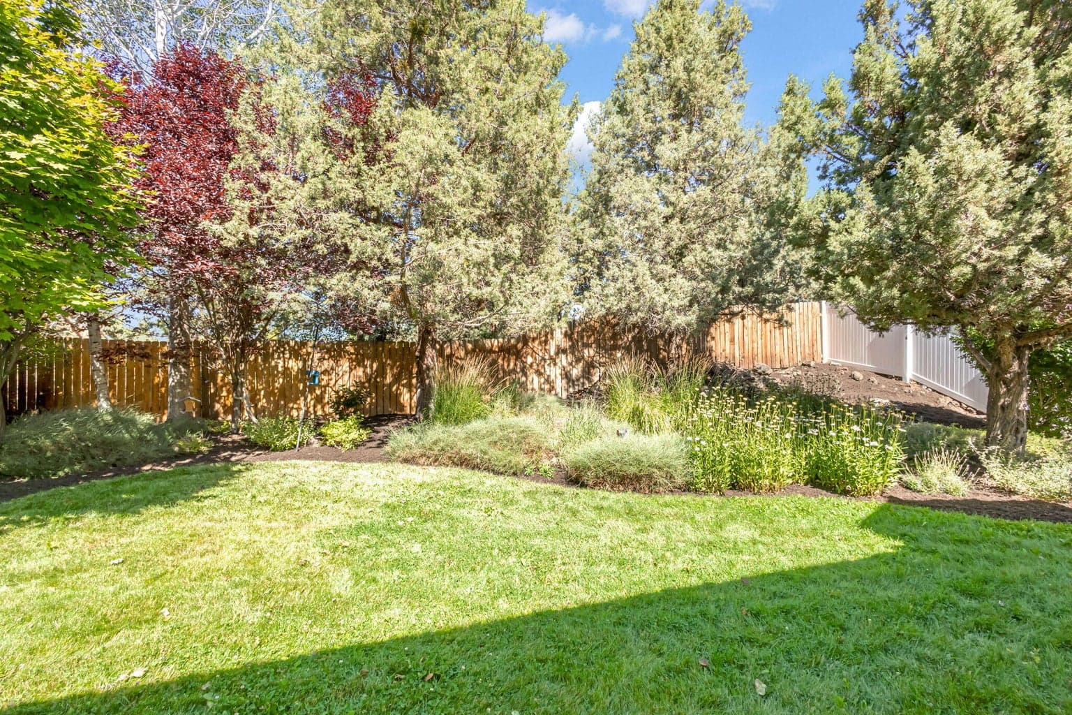 Photo of 2545 NE Robinson Street 28 of 31