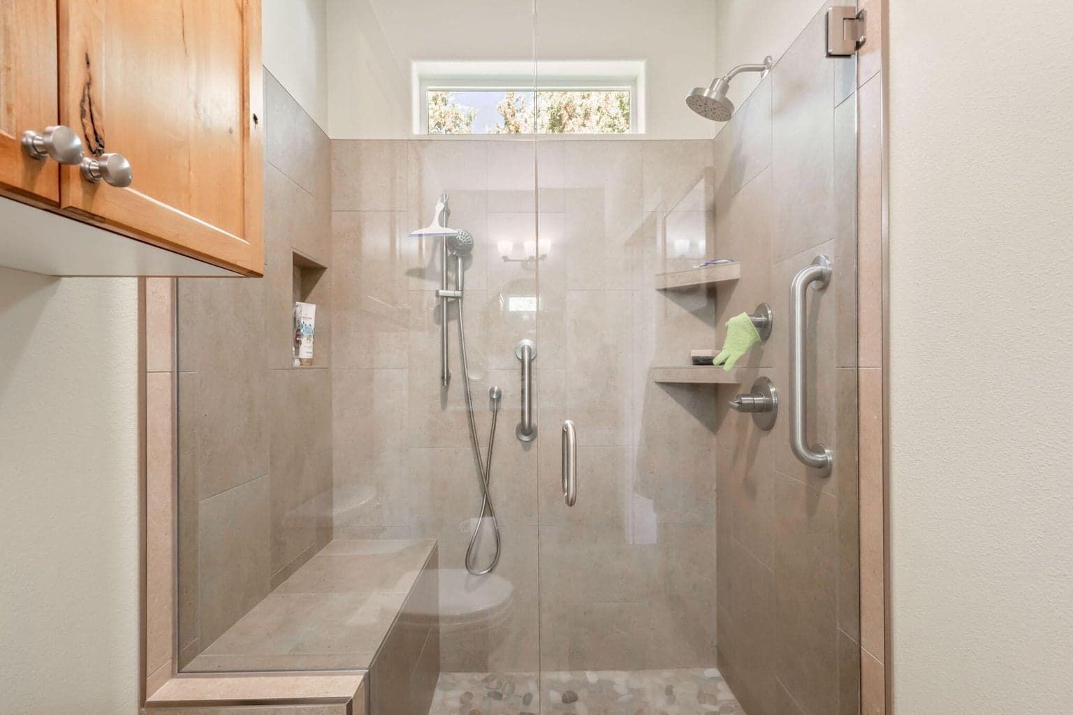 Photo of 2545 NE Robinson Street 19 of 31
