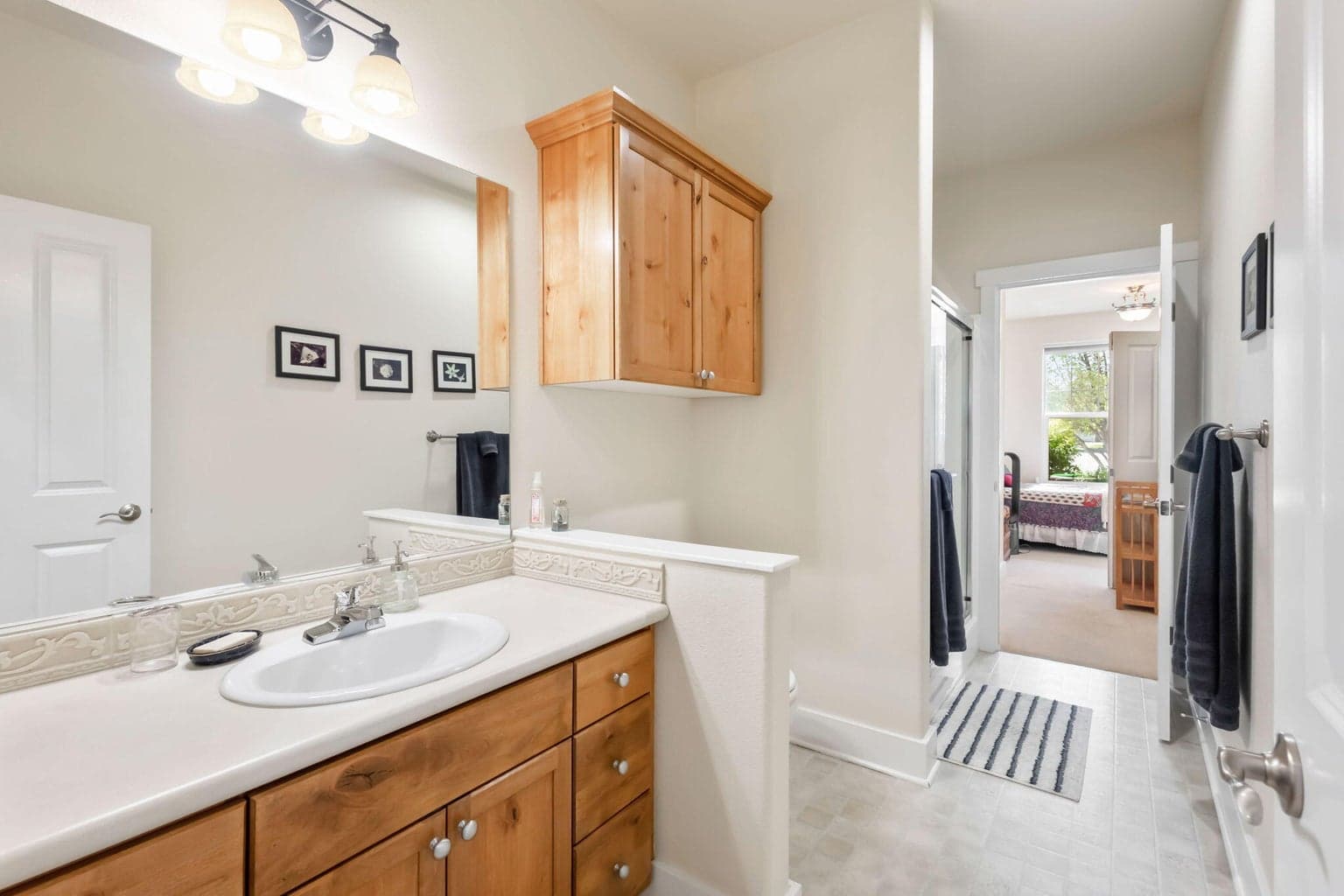 Photo of 2545 NE Robinson Street 22 of 31