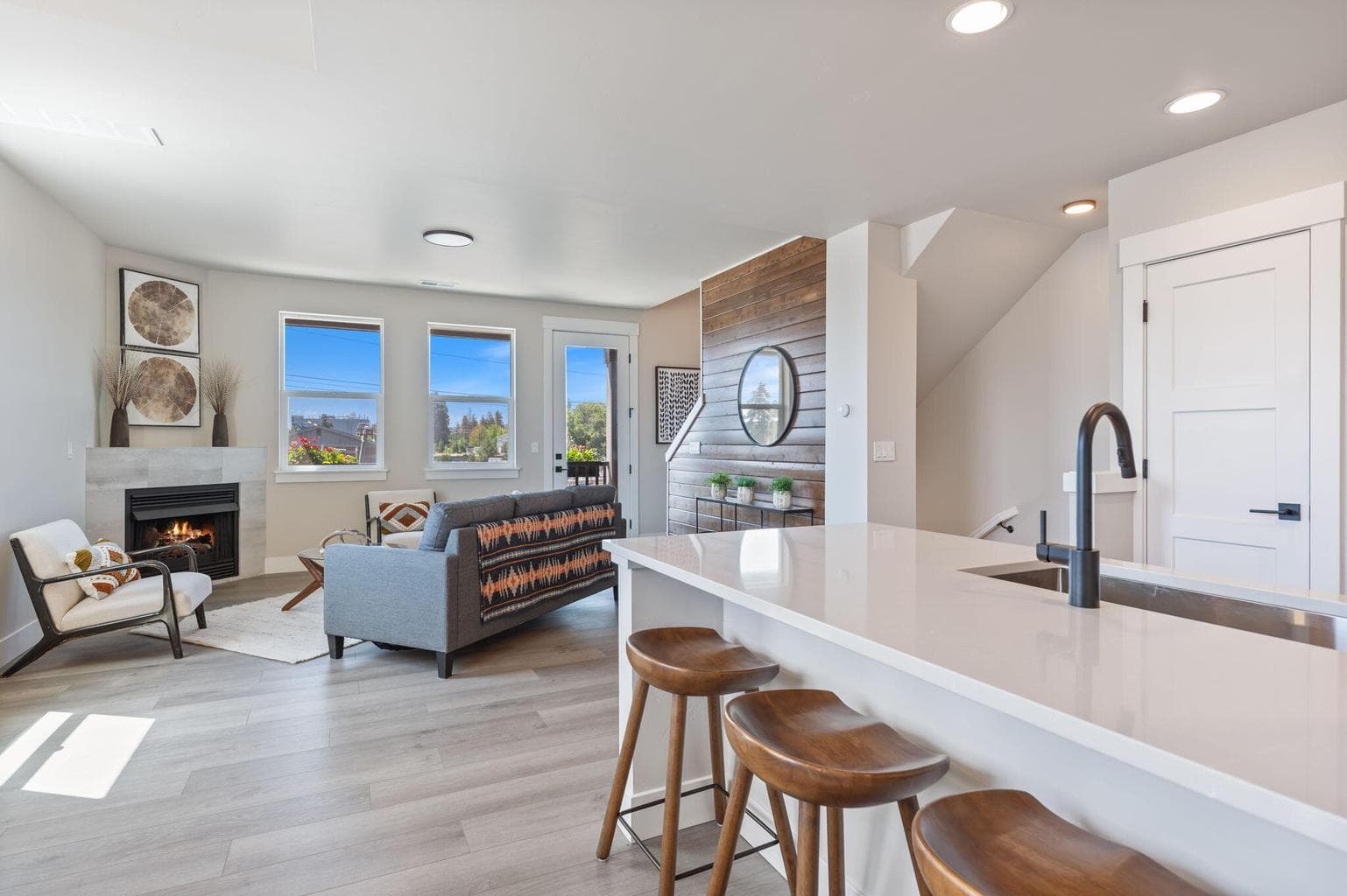 Photo of 20536 NE Empire Avenue 7 of 39