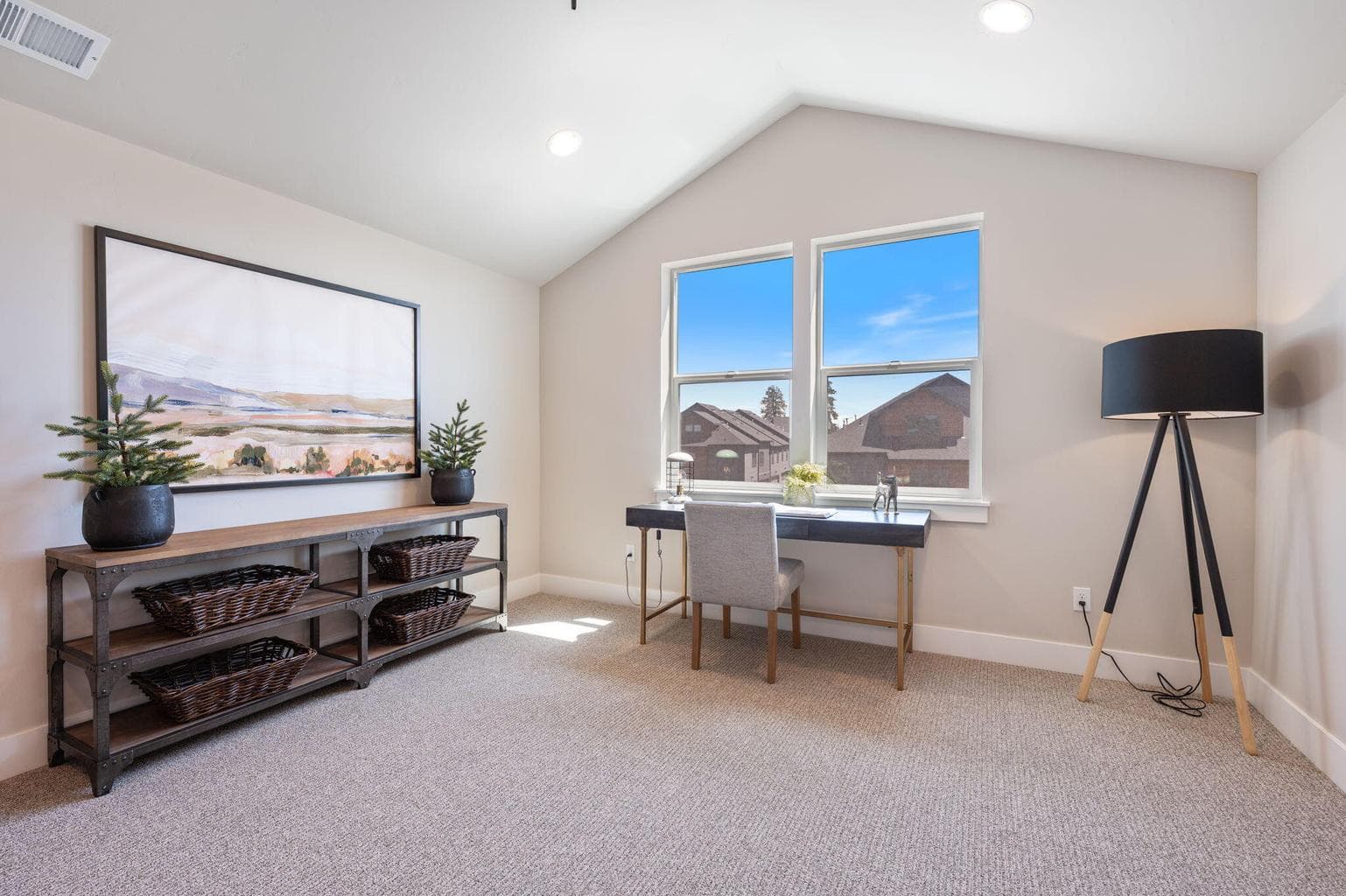 Photo of 20536 NE Empire Avenue 30 of 39