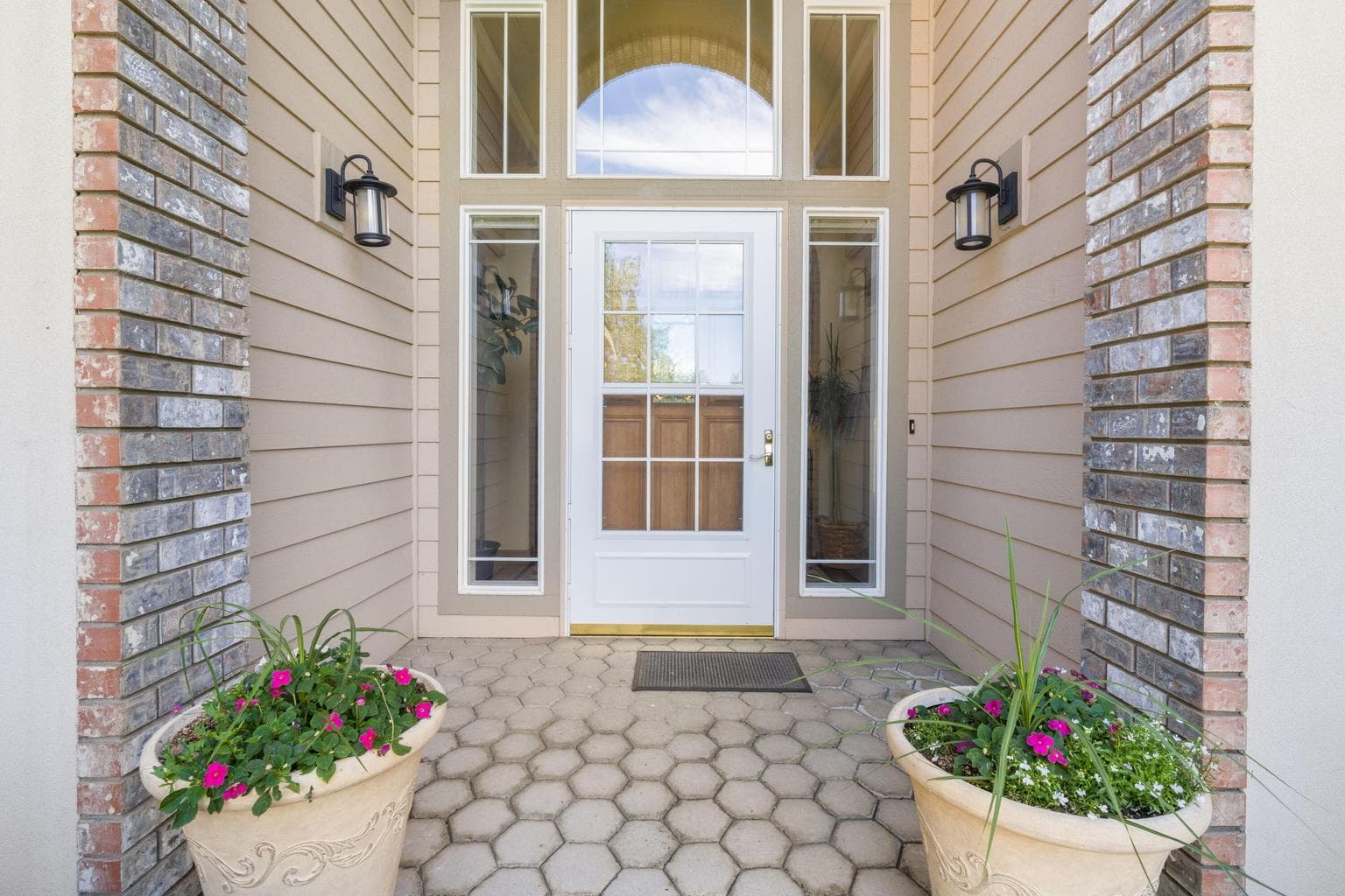 Photo of 2387 Lakeridge 5 of 38