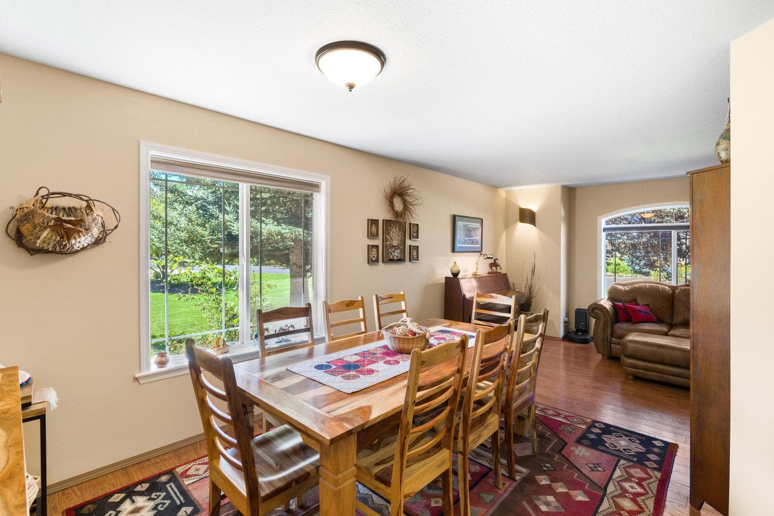 Photo of 2387 NE Lakeridge Drive 14 of 38