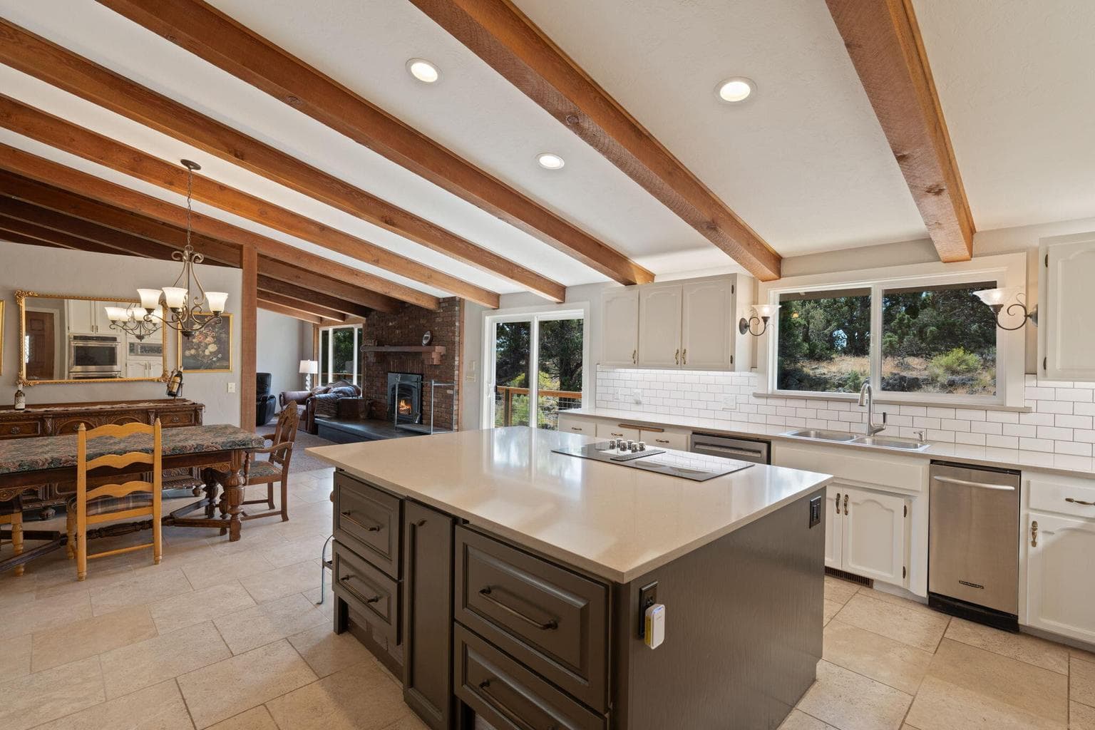 Photo of 62155 Cody Road 14 of 59