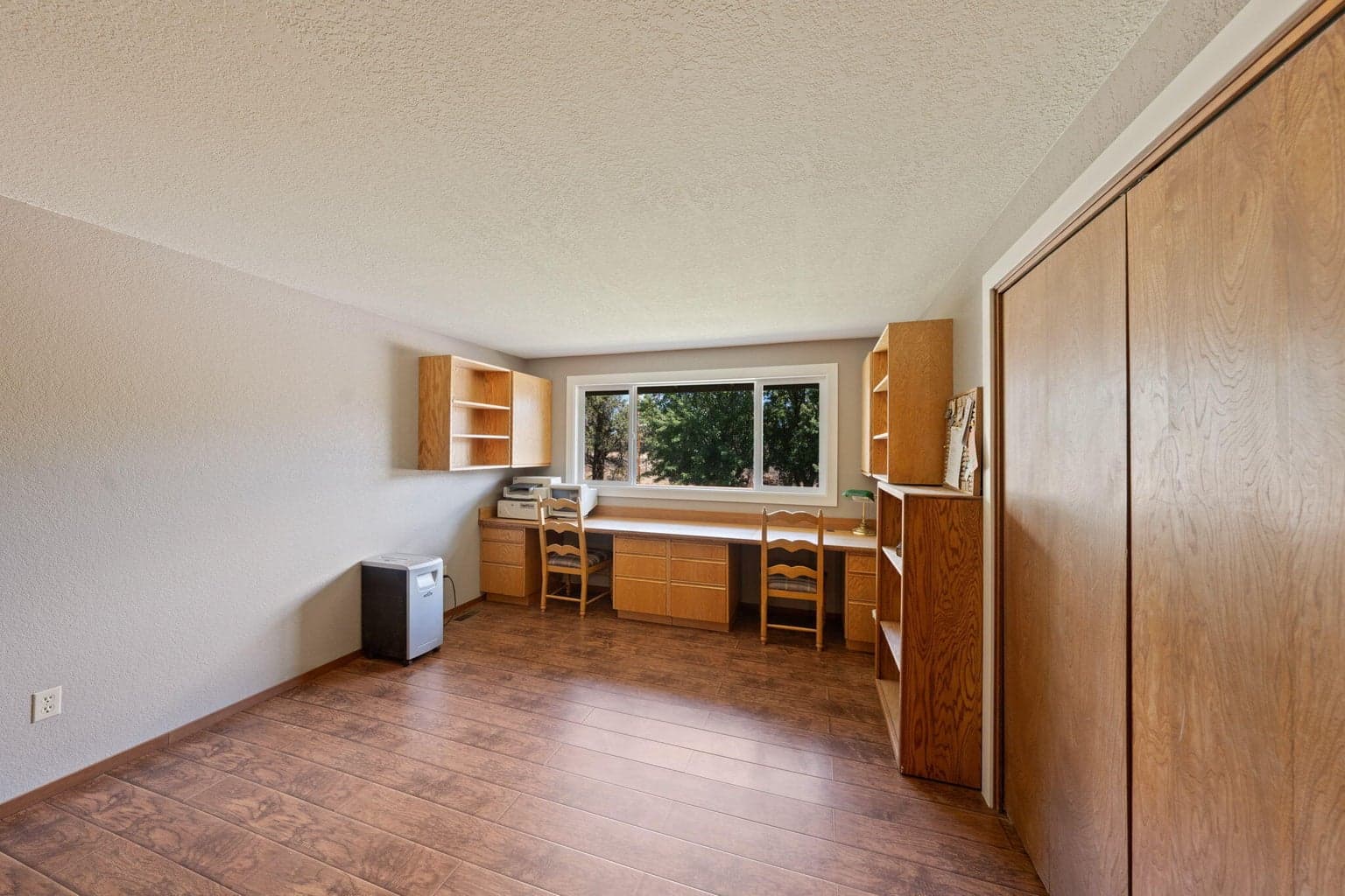 Photo of 62155 Cody Road 25 of 59