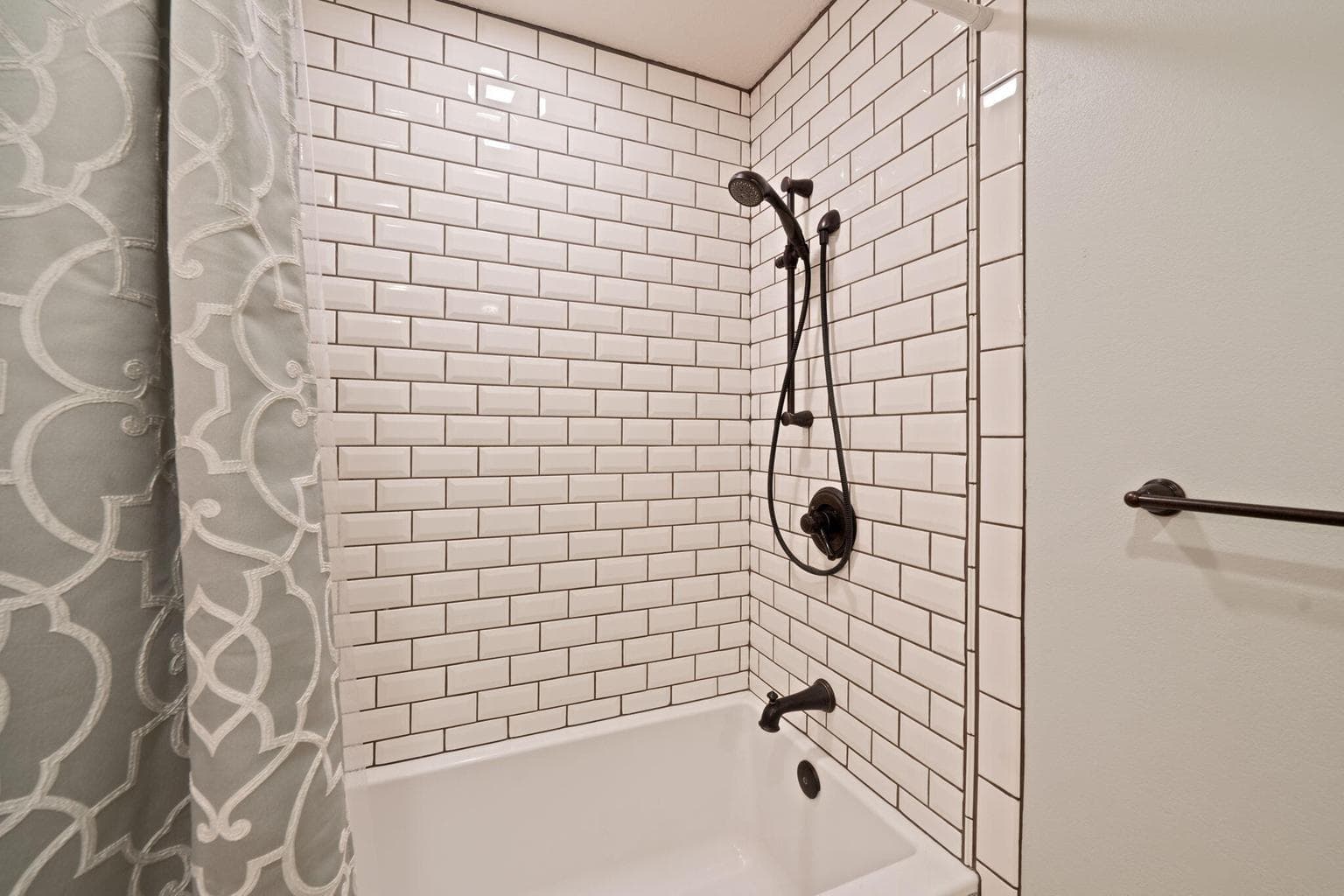 Photo of 62155 Cody Road 31 of 59