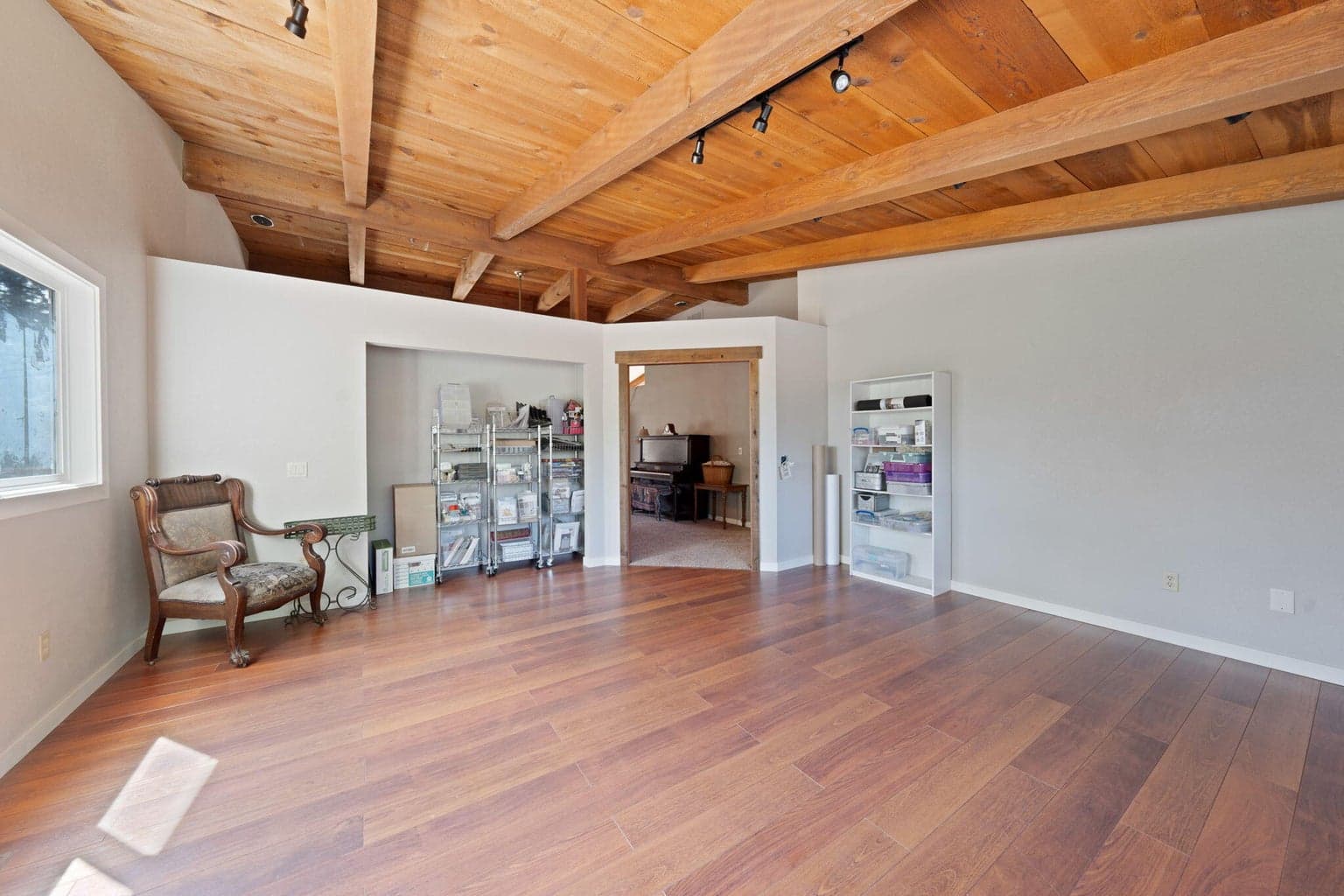Photo of 62155 Cody Road 33 of 59