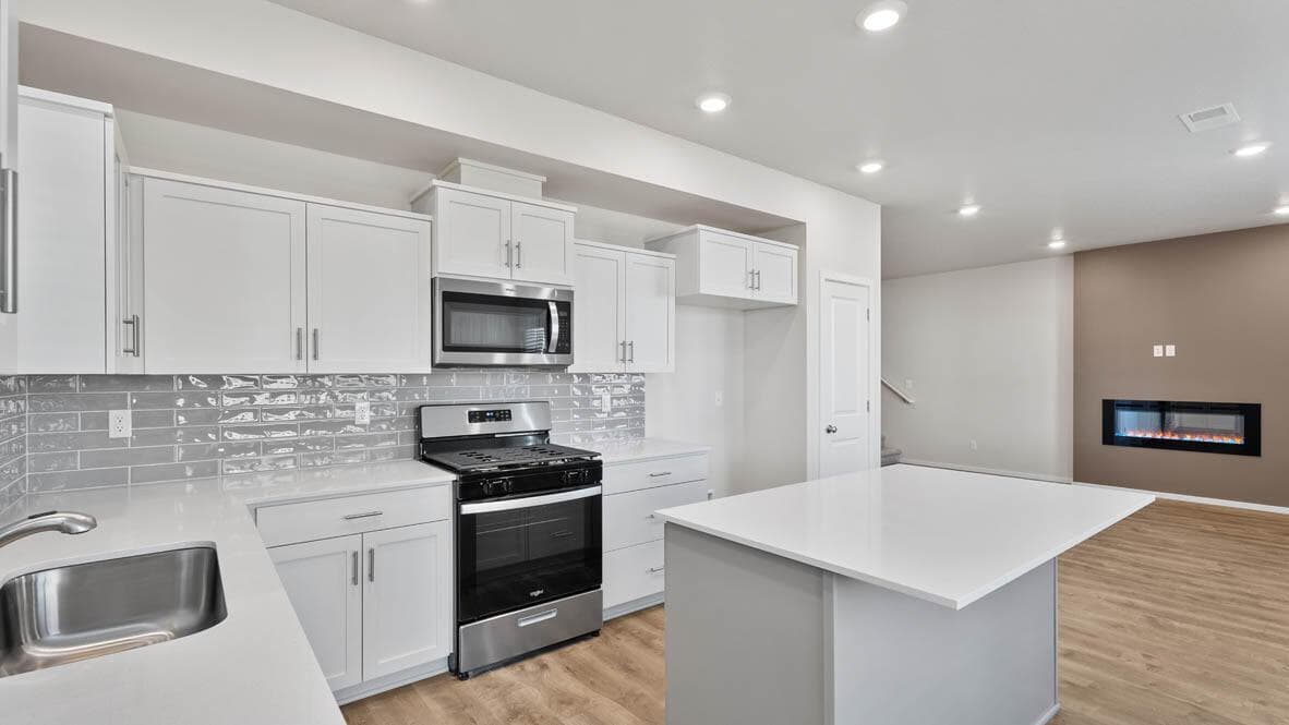Photo of 61155 Splendor Lane 6 of 28