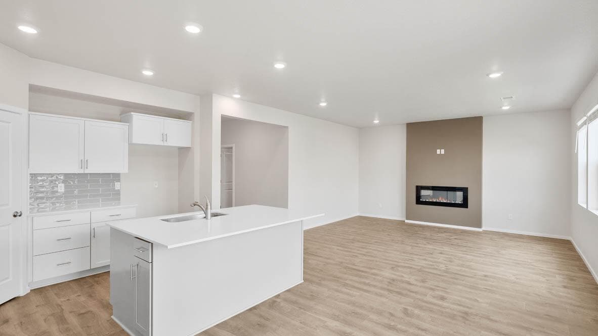 Photo of 61167 Splendor Lane 9 of 25