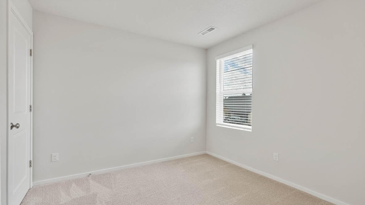 Photo of 61167 Splendor Lane 19 of 25