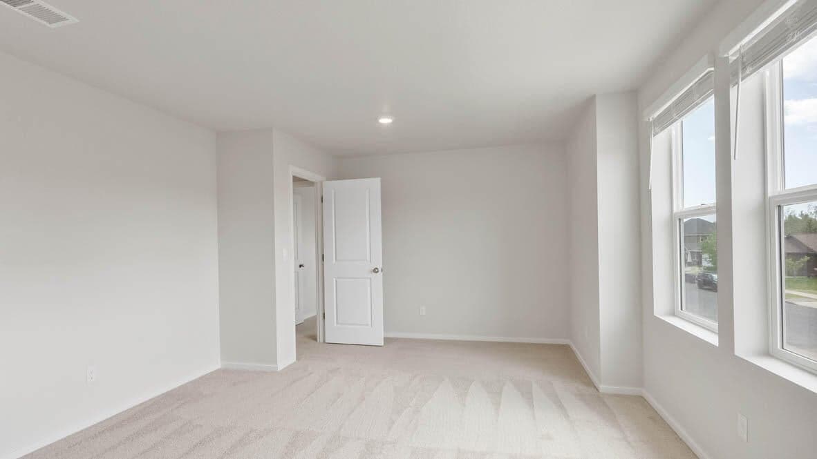 Photo of 61167 Splendor Lane 22 of 25