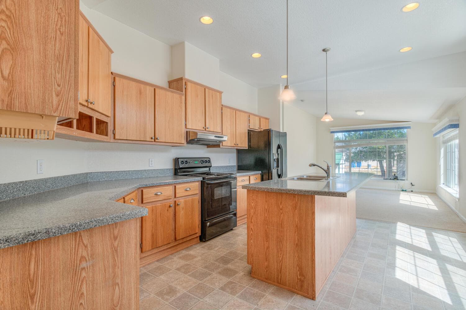 Photo of 52207 Elderberry Lane 4 of 34