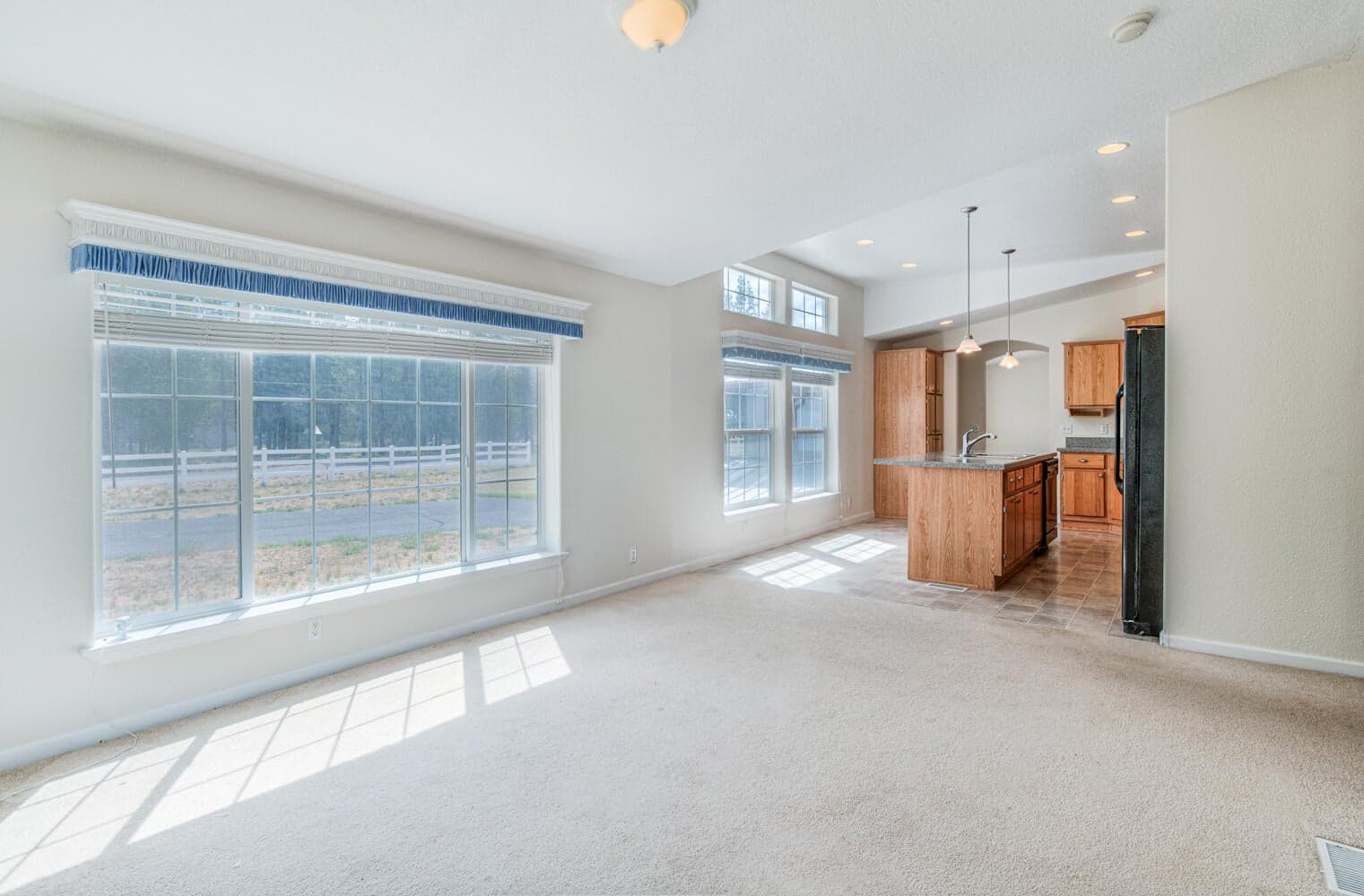 Photo of 52207 Elderberry Lane 8 of 34