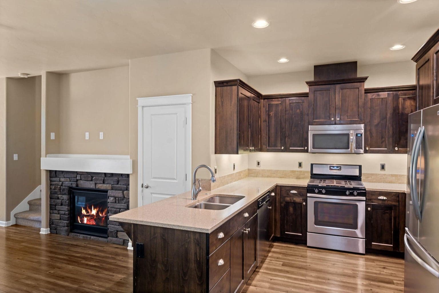 Photo of 3343 SW 28th Street 6 of 19