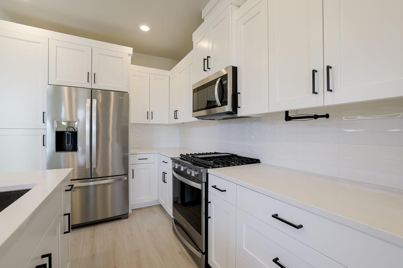 Photo of 4166 SW 47th Place 14 of 33