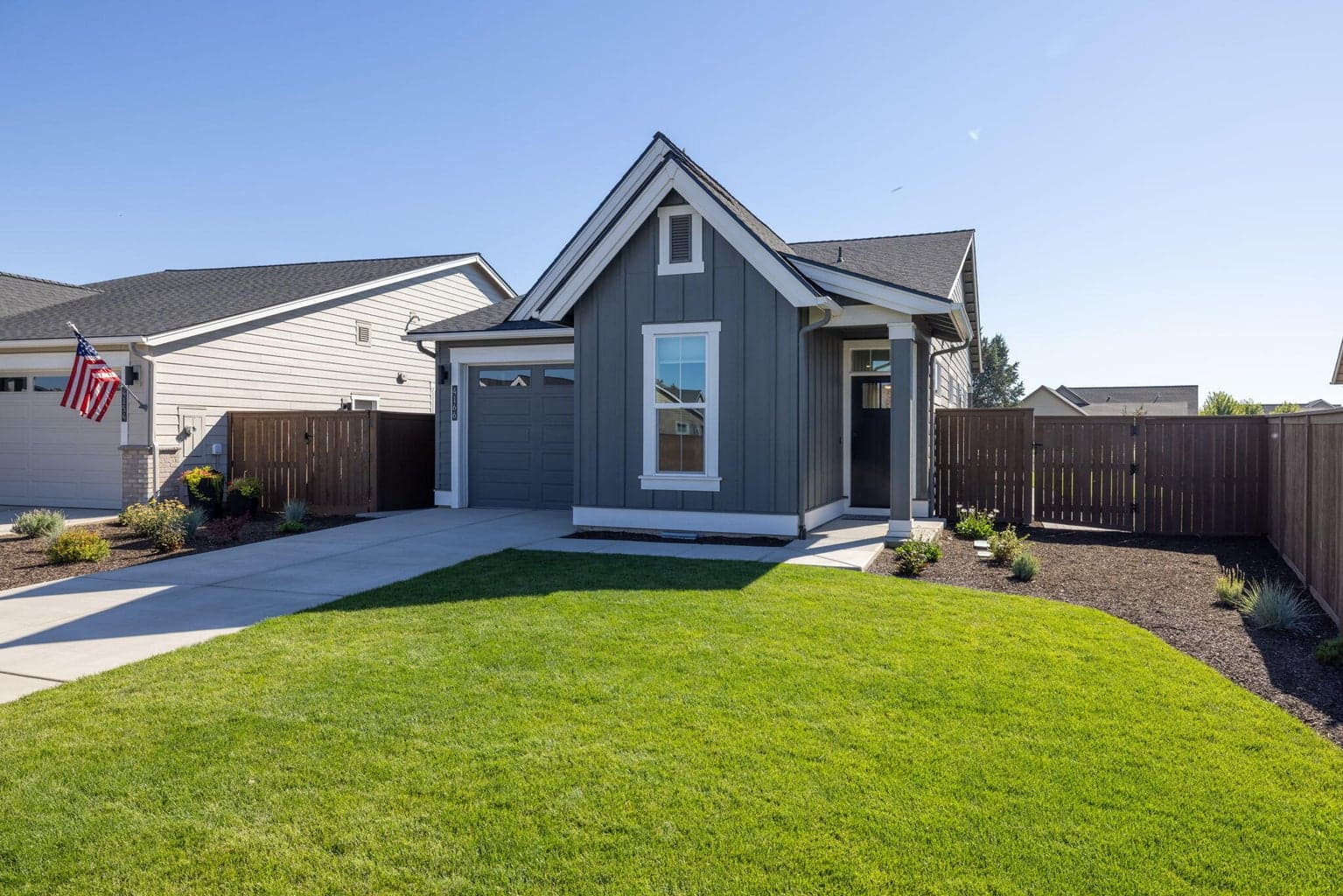Photo of 4166 47th 2 of 33