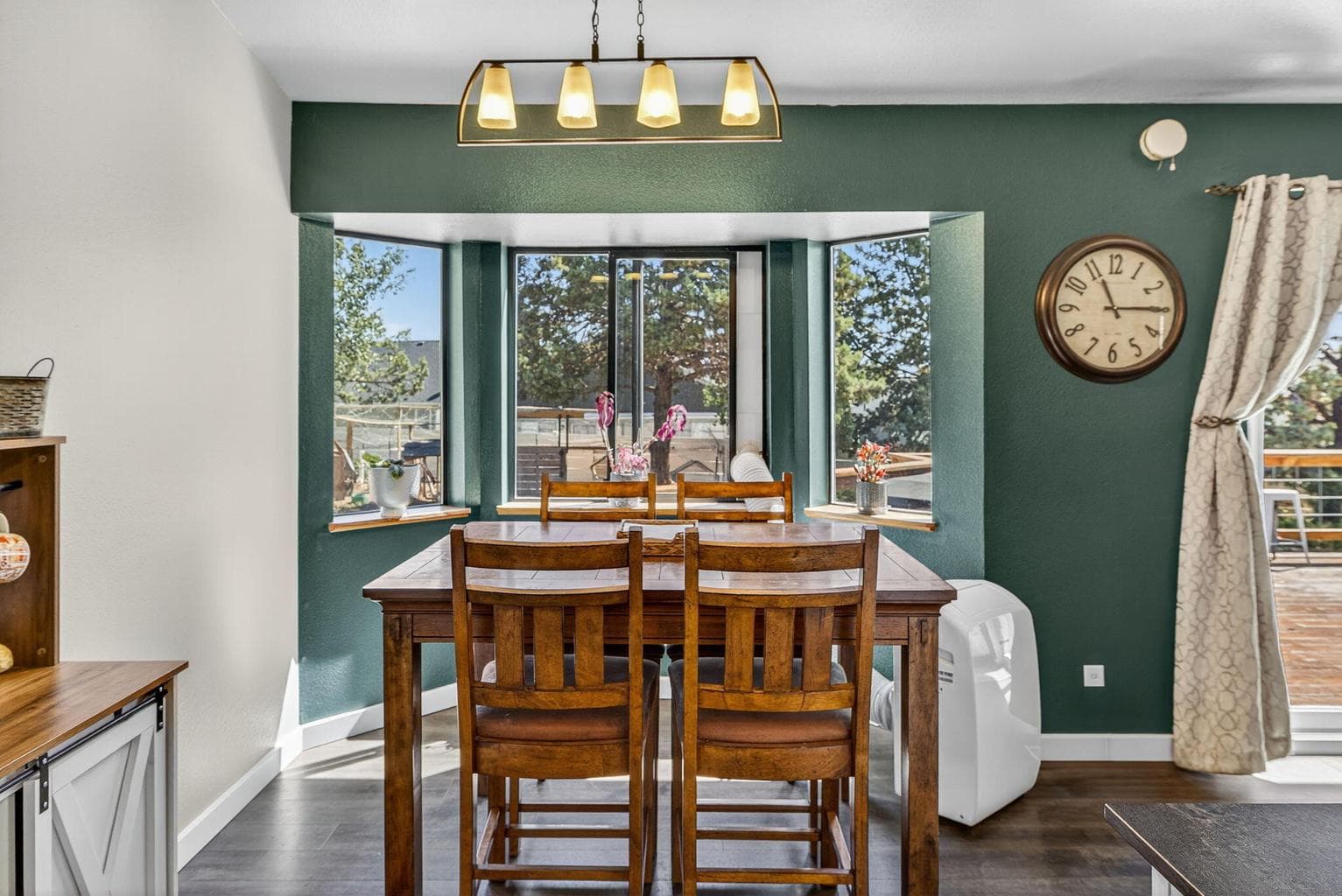 Photo of 3716 SW 32nd Street 6 of 33