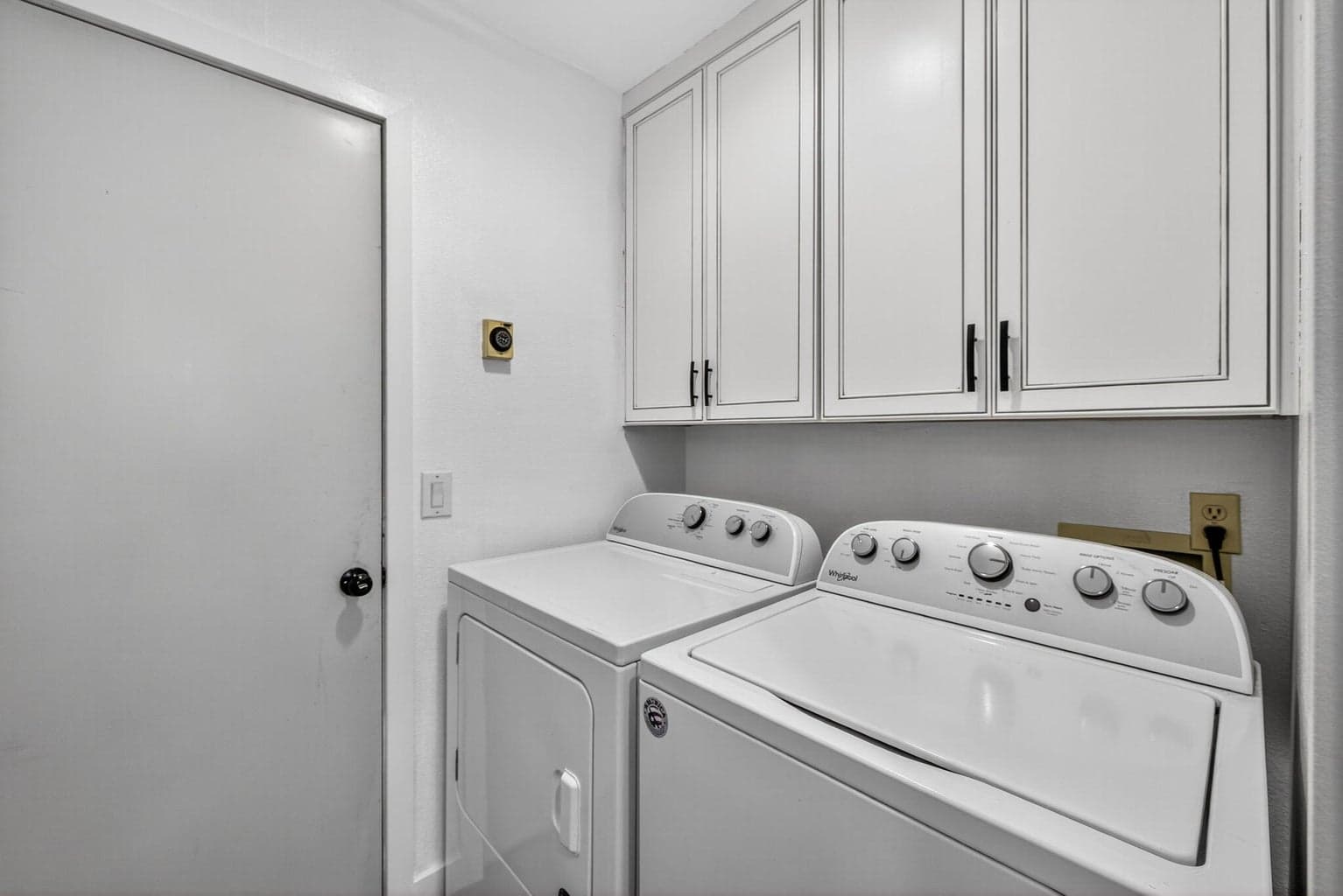 Photo of 3716 SW 32nd Street 13 of 33