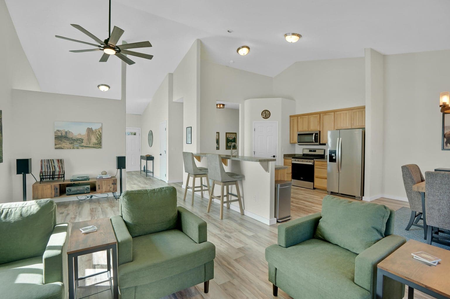 Photo of 63277 Stonewood Drive 9 of 35