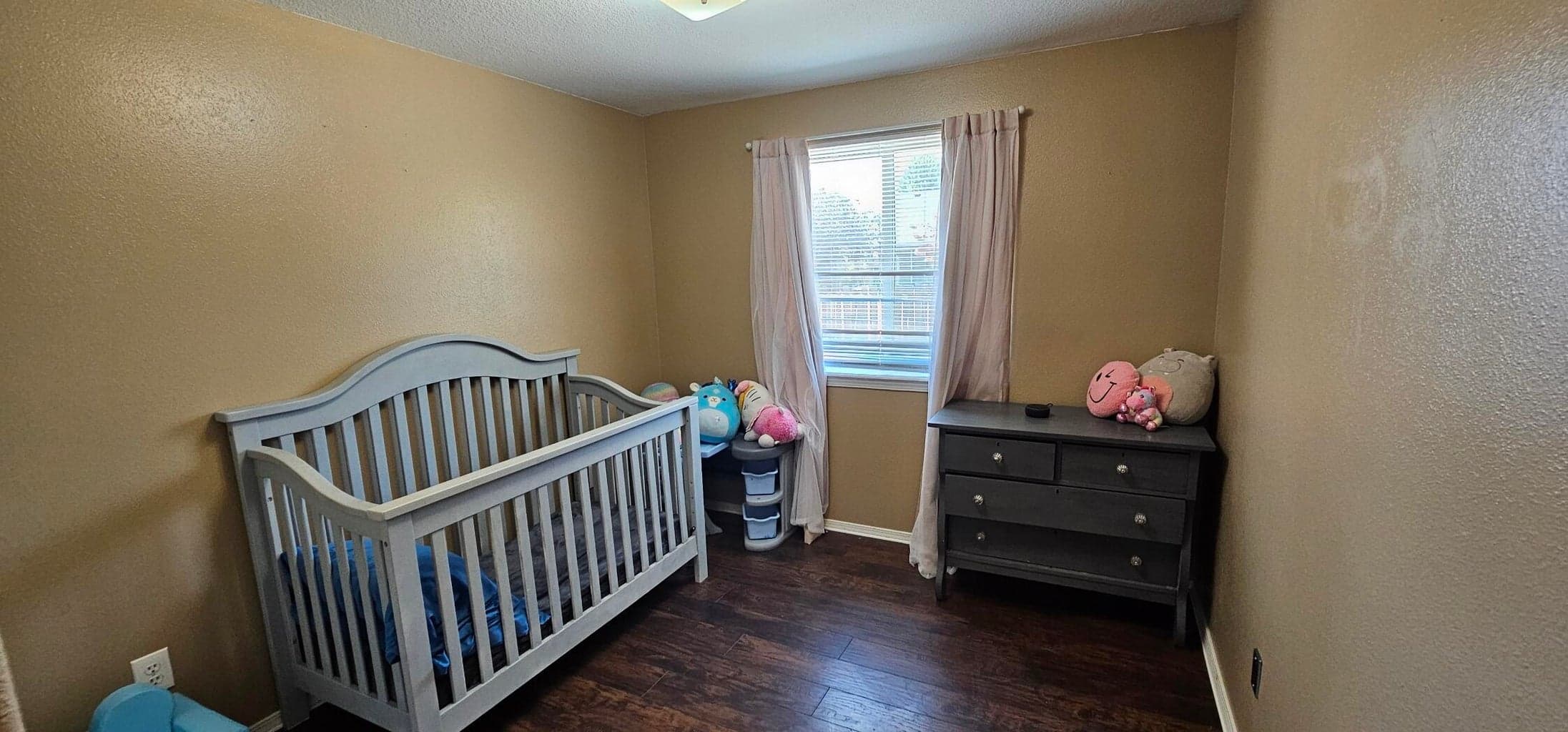 Photo of 2151 SW 28th Street 18 of 28