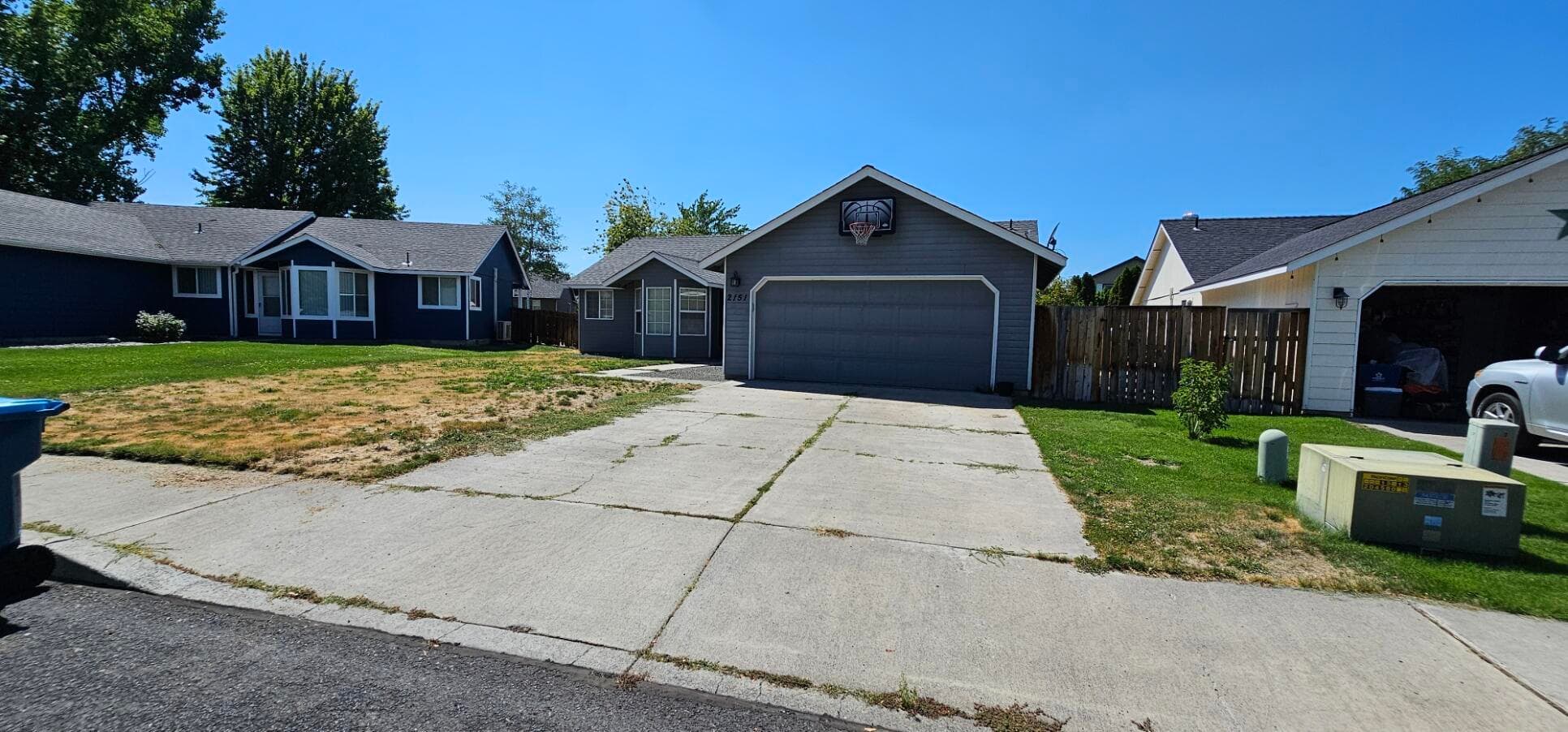 Photo of 2151 28th 2 of 28