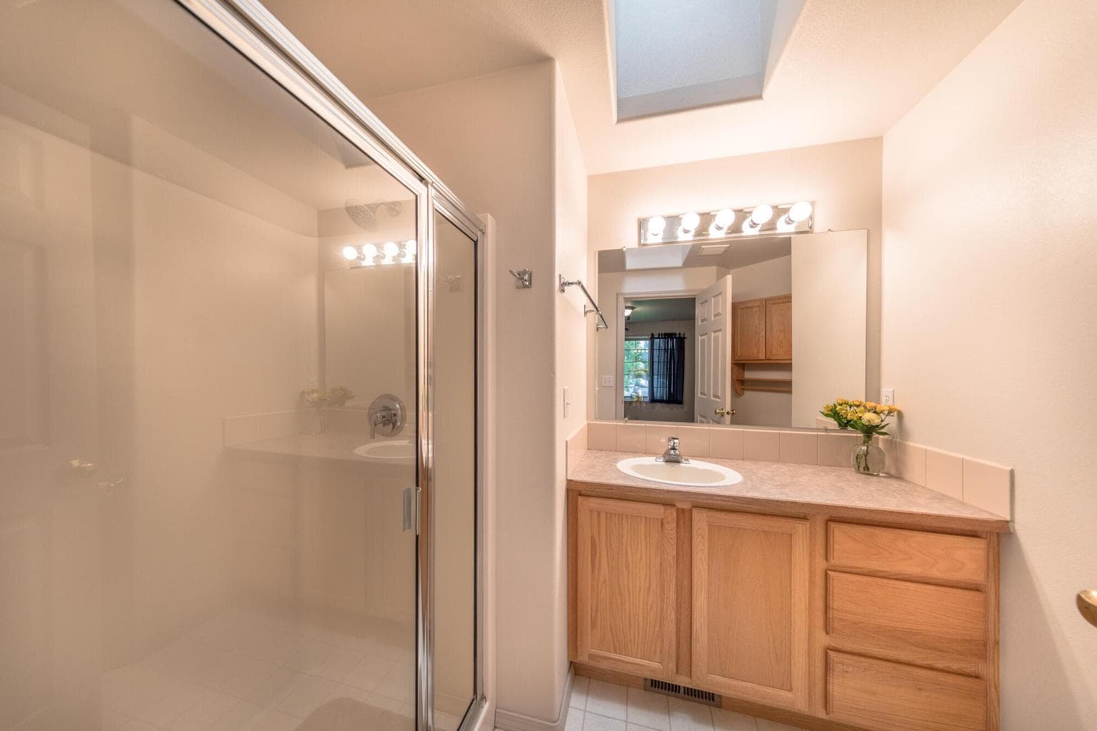 Photo of 3325 NE Mendenhall Drive 9 of 20