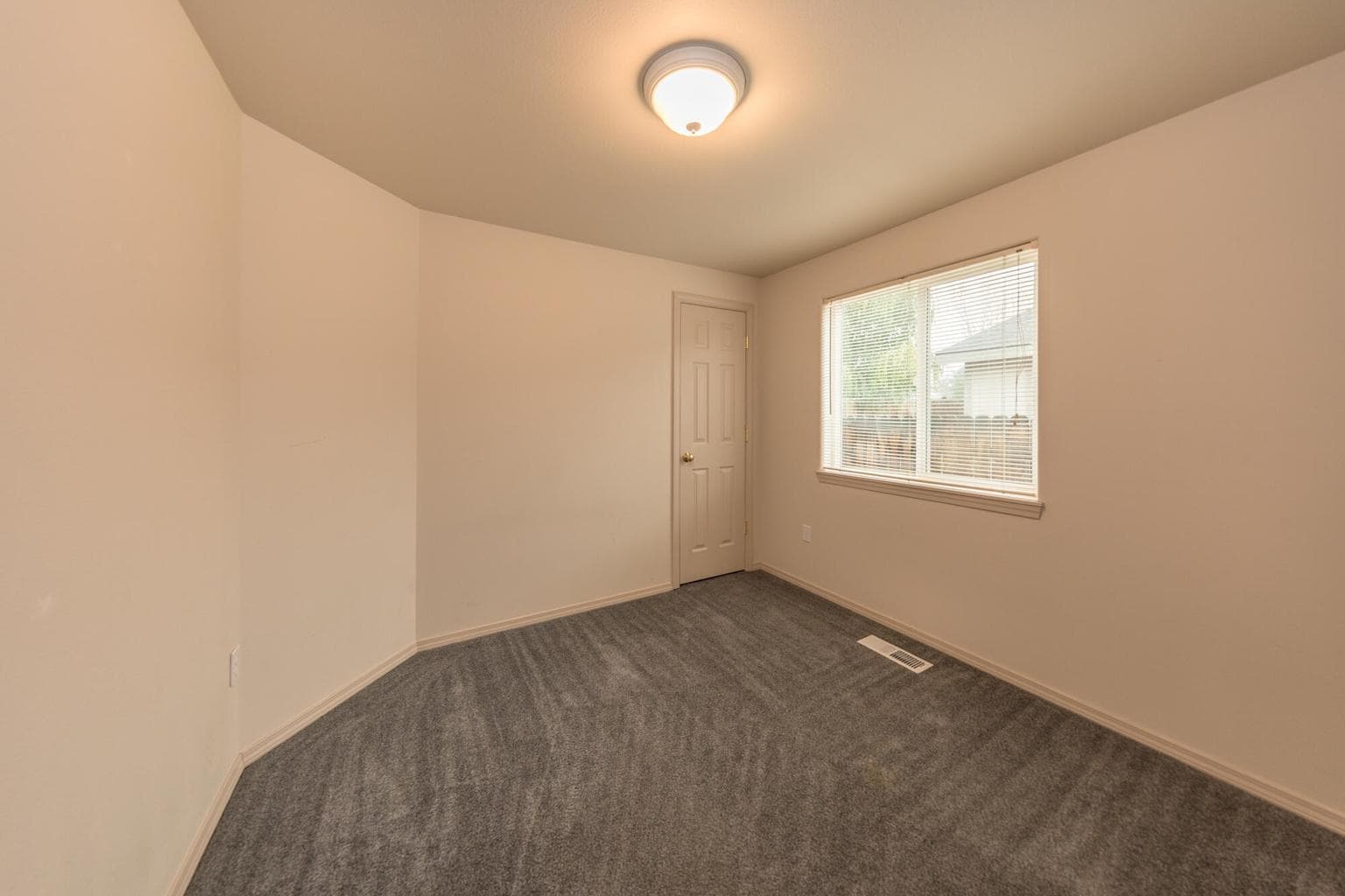 Photo of 3325 NE Mendenhall Drive 13 of 20