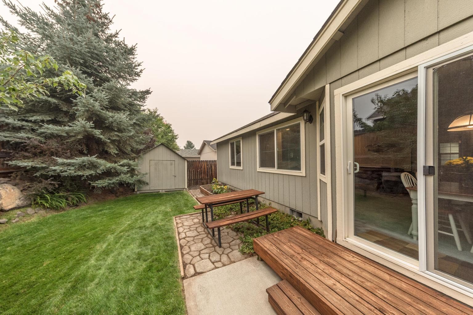 Photo of 3325 NE Mendenhall Drive 15 of 20