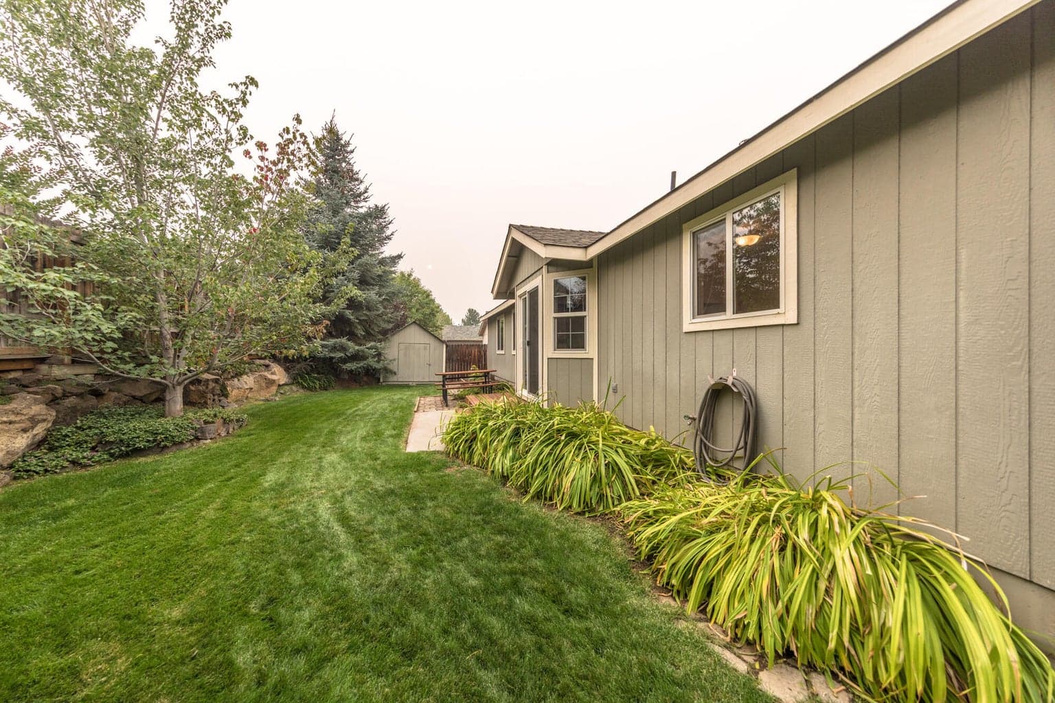 Photo of 3325 NE Mendenhall Drive 17 of 20