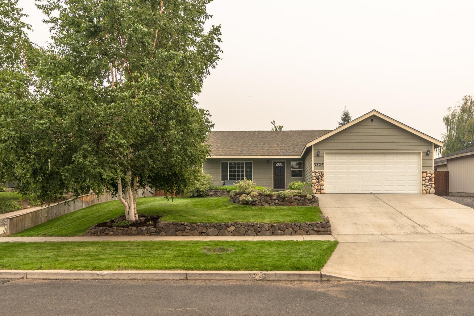 Photo of 3325 NE Mendenhall Drive 19 of 20