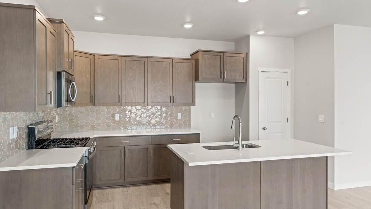 Photo of 21644 SE Fuji Drive 7 of 26