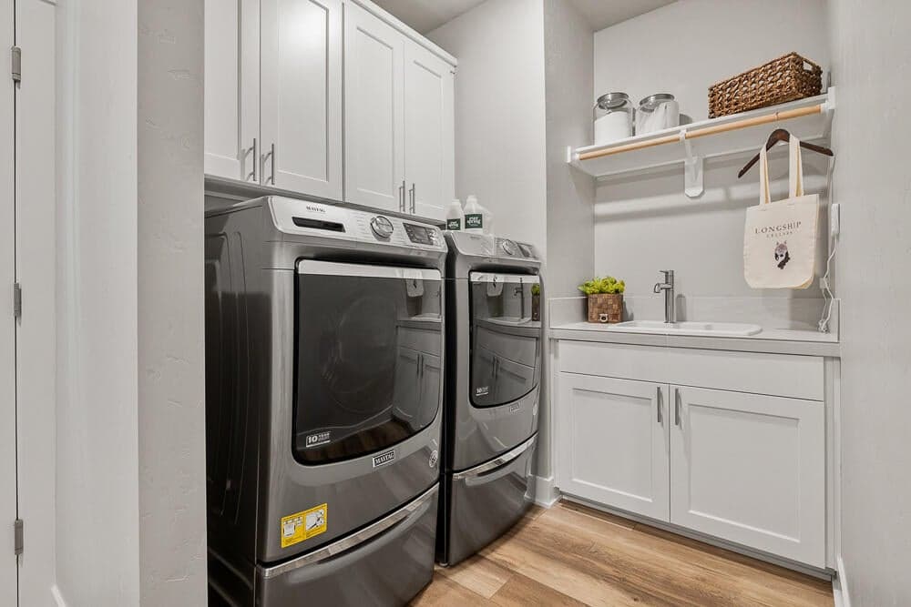 Home is virtually staged. Ask about our design options.