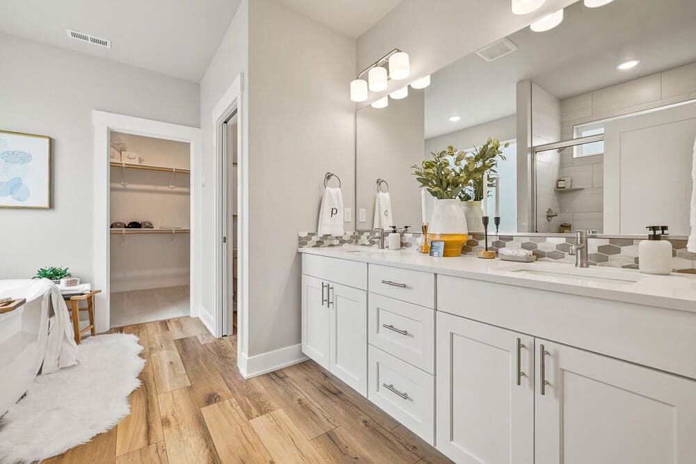 Home is virtually staged. Ask about our design options.