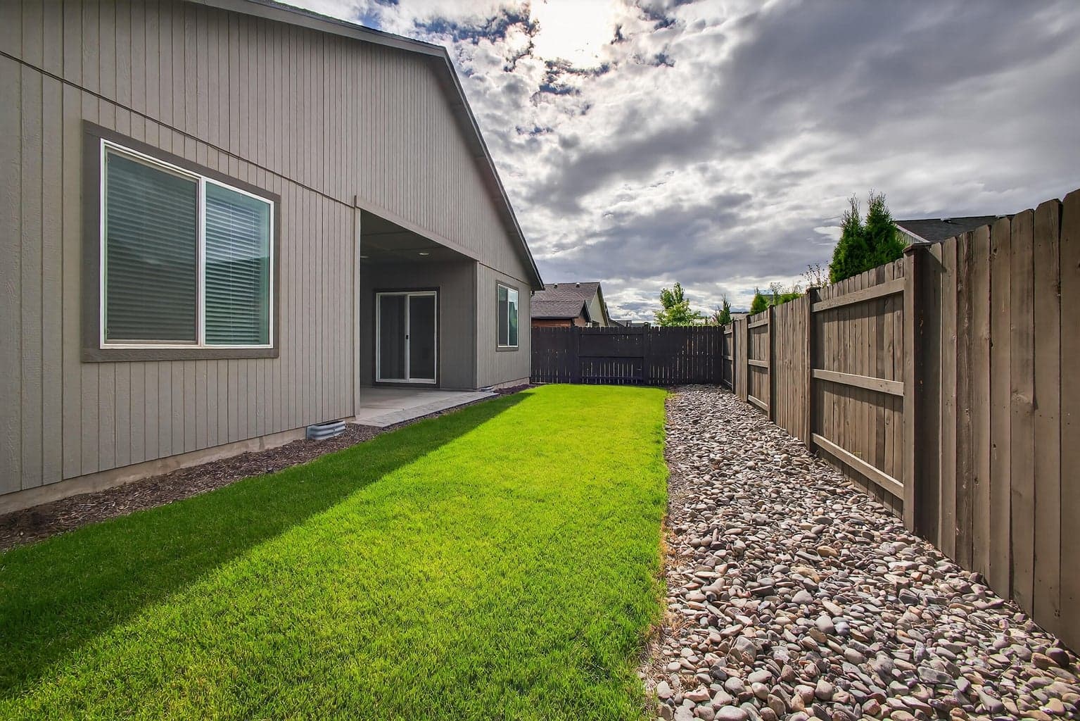 Photo of 2443 NW Ivy Way 26 of 33