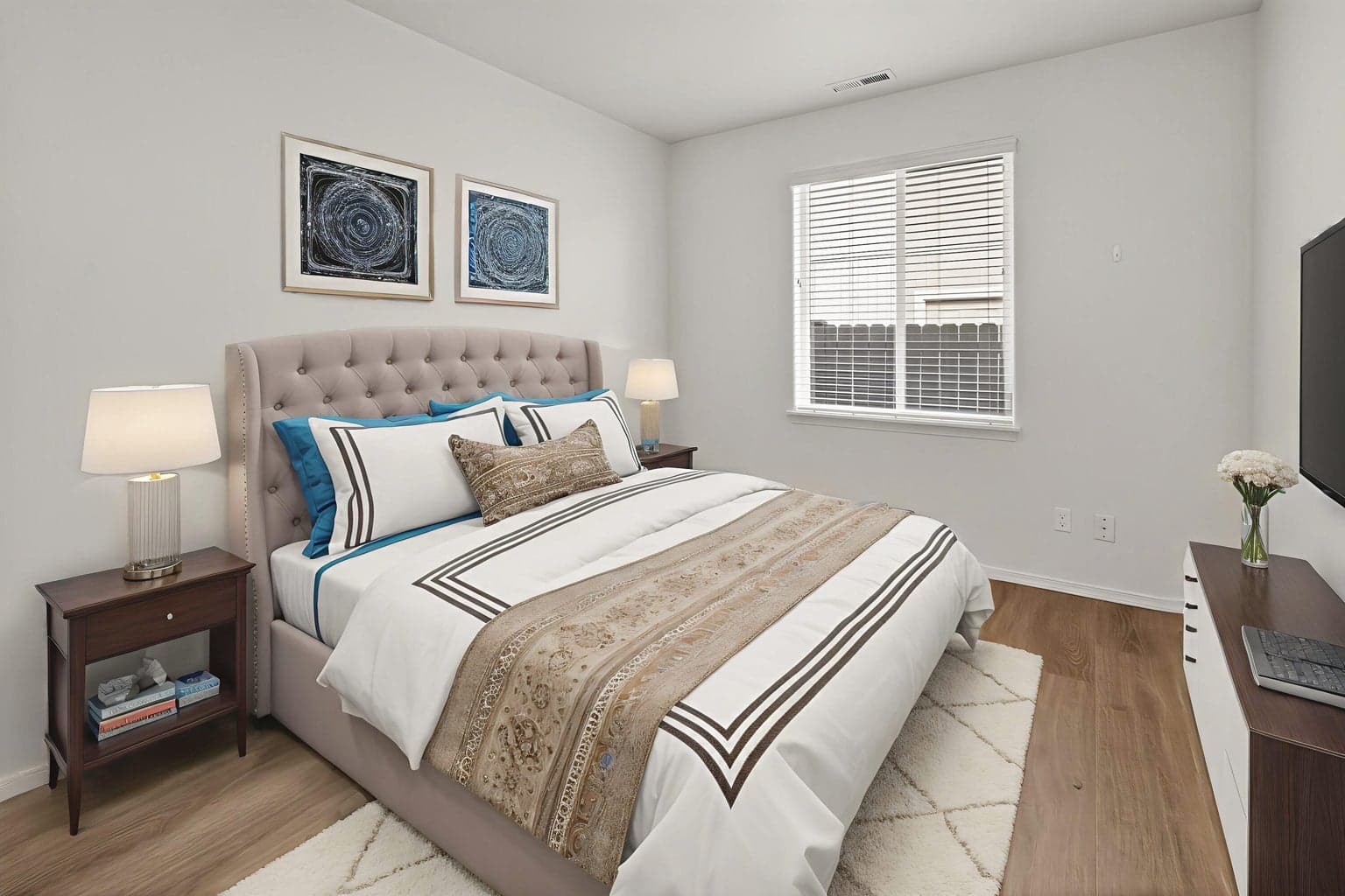 Photo of 2443 NW Ivy Way 19 of 33