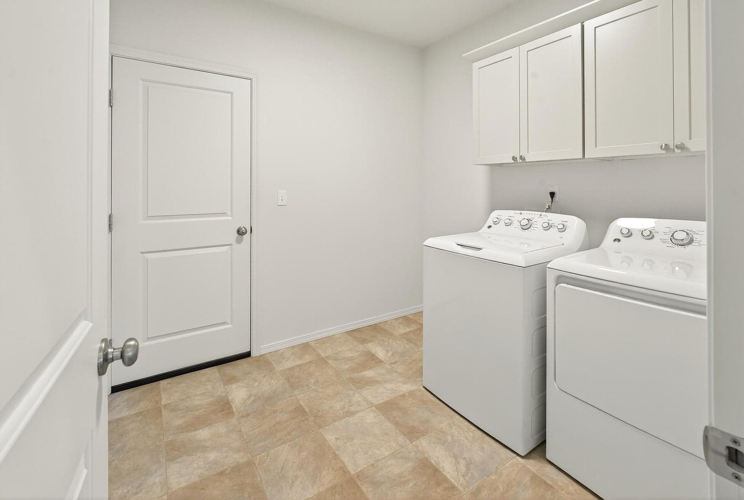 Photo of 2443 NW Ivy Way 22 of 33