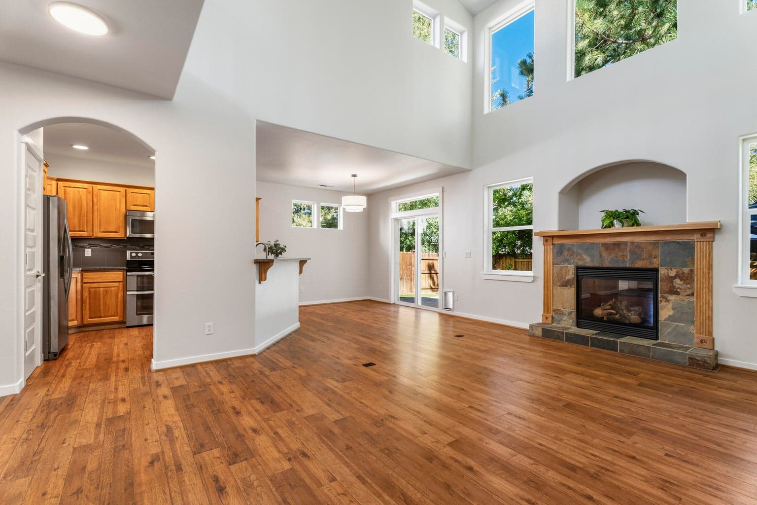 Photo of 1642 Hill 3 of 44