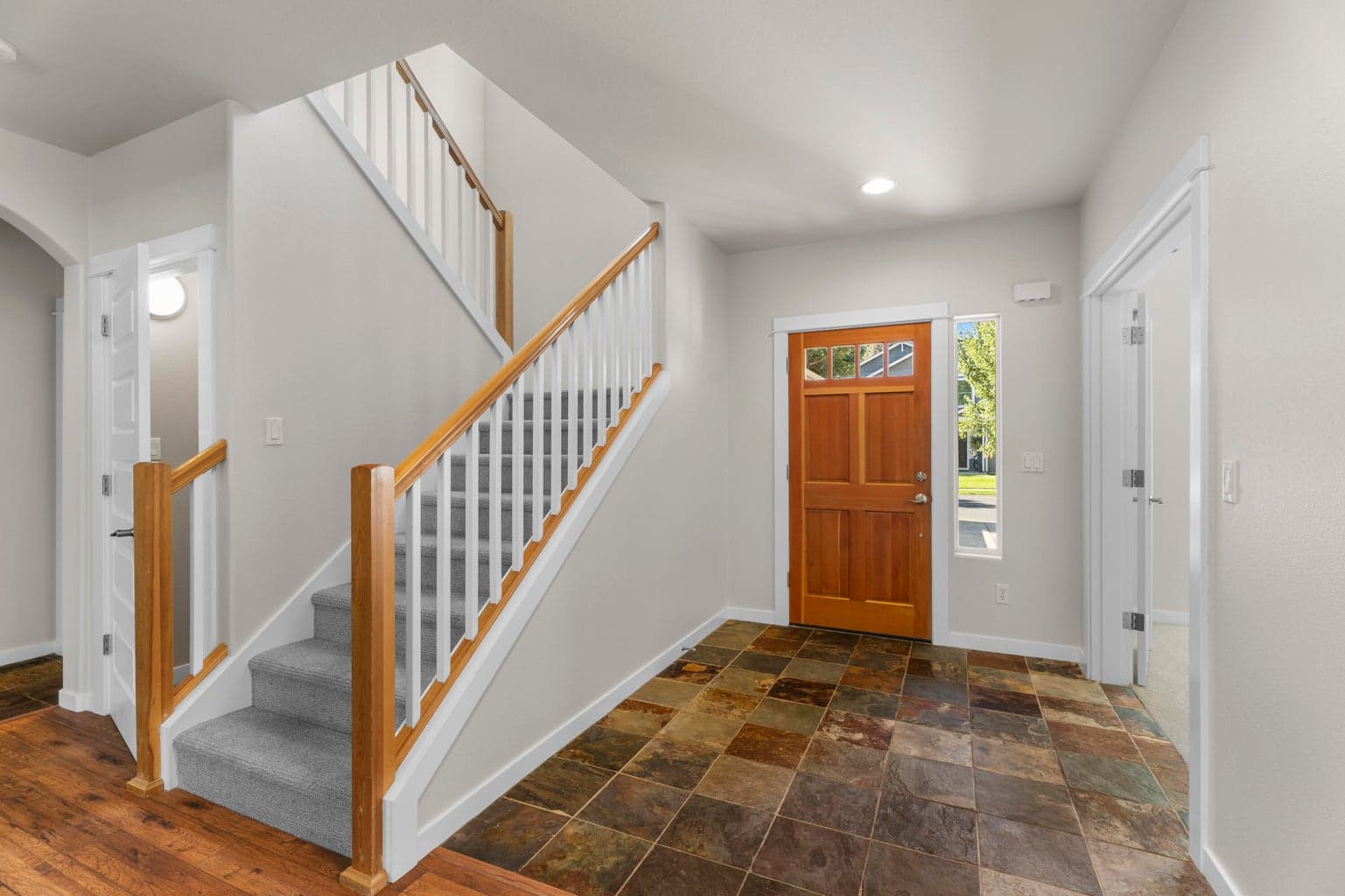 Photo of 1642 W Hill Avenue 12 of 44