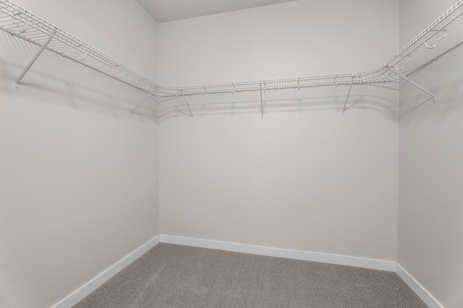 Photo of 1642 W Hill Avenue 19 of 44