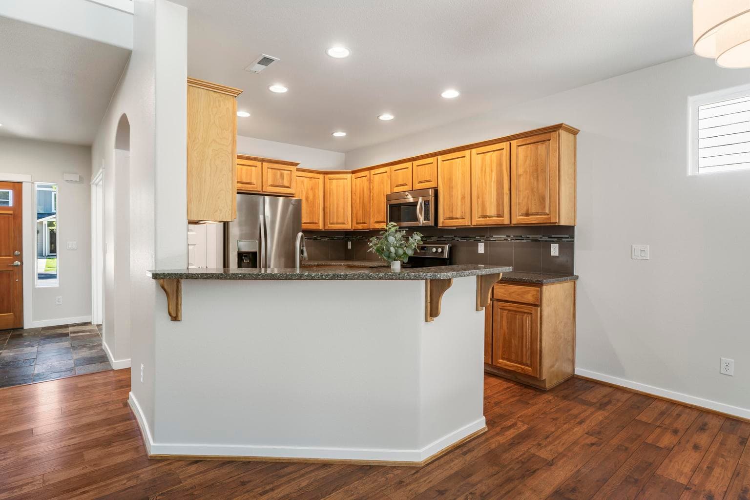 Photo of 1642 W Hill Avenue 11 of 44