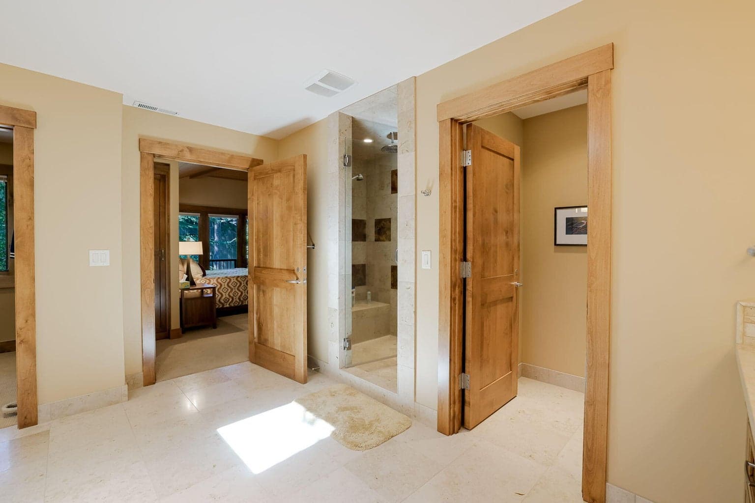 Photo of 17634 Goldfinch Lane 24 of 64