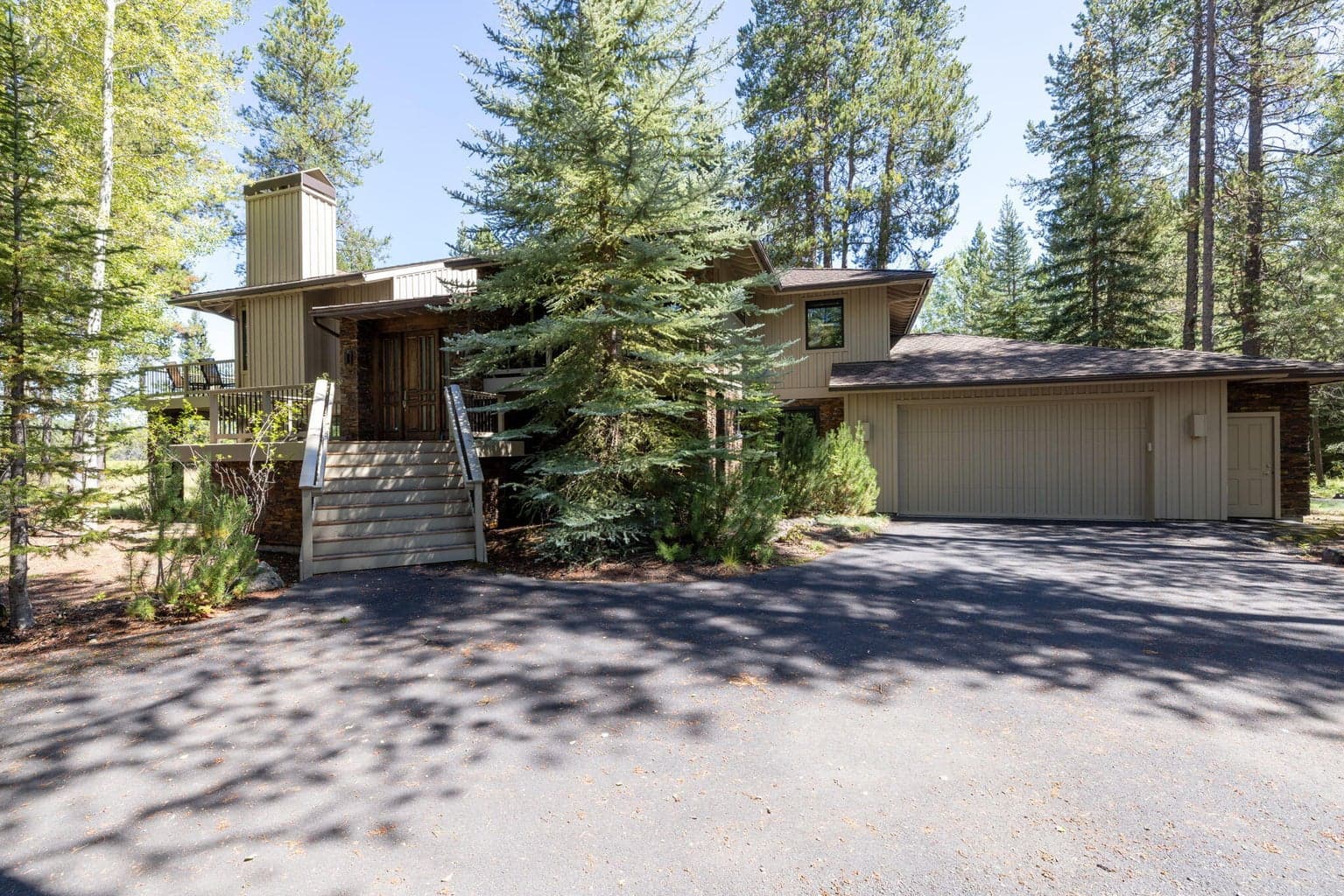 Photo of 17634 Goldfinch Lane 53 of 64