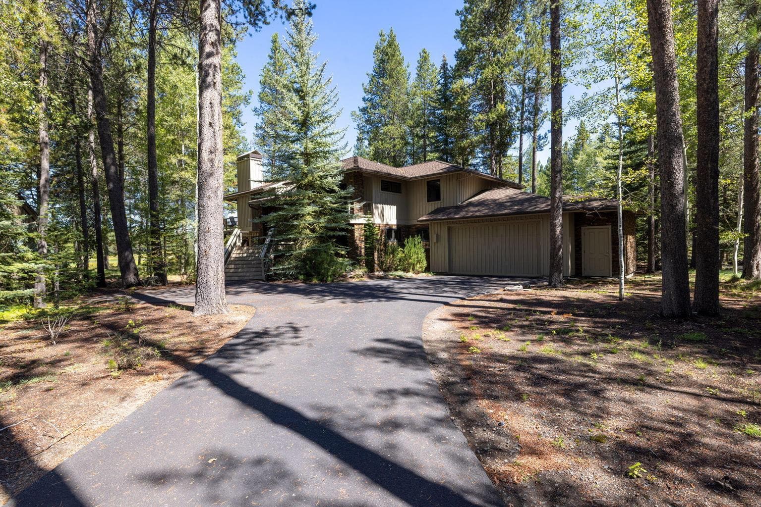Photo of 17634 Goldfinch Lane 55 of 64
