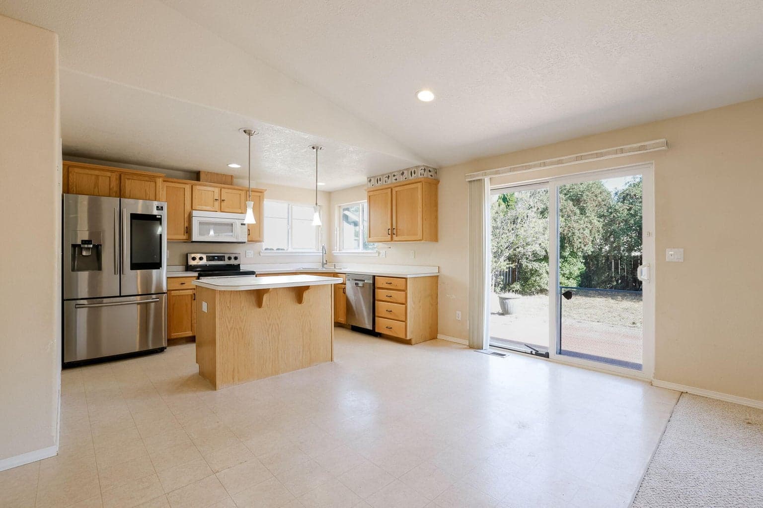 Dining, kitchen, patio slider