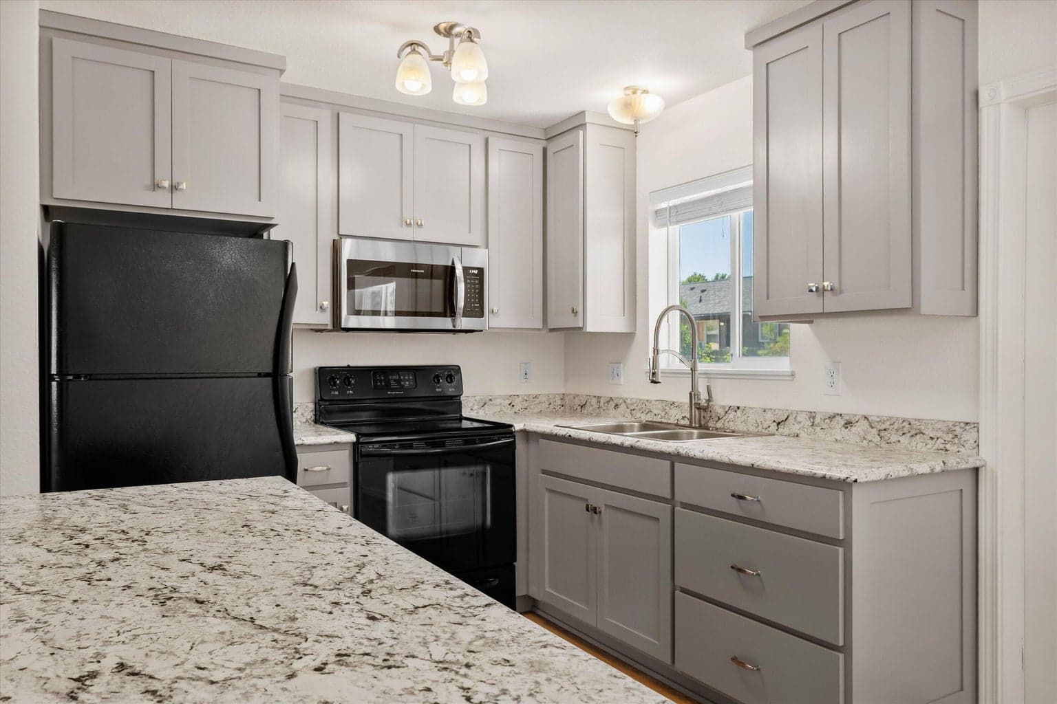 Photo of 3016 SW Pumice Place 9 of 23