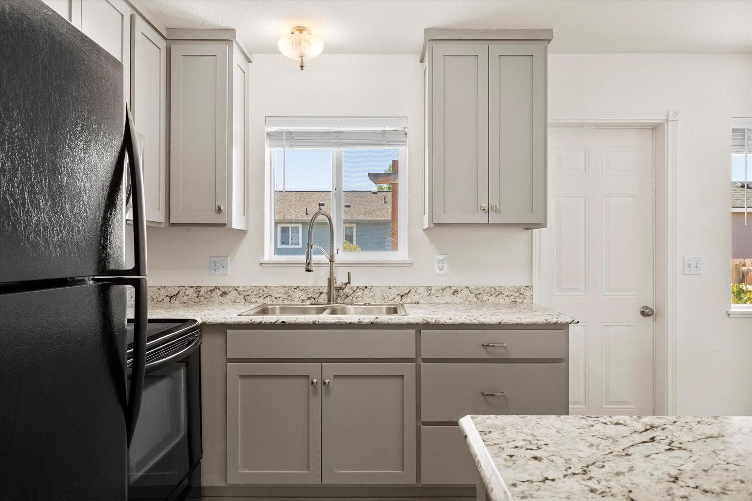 Photo of 3016 SW Pumice Place 11 of 23